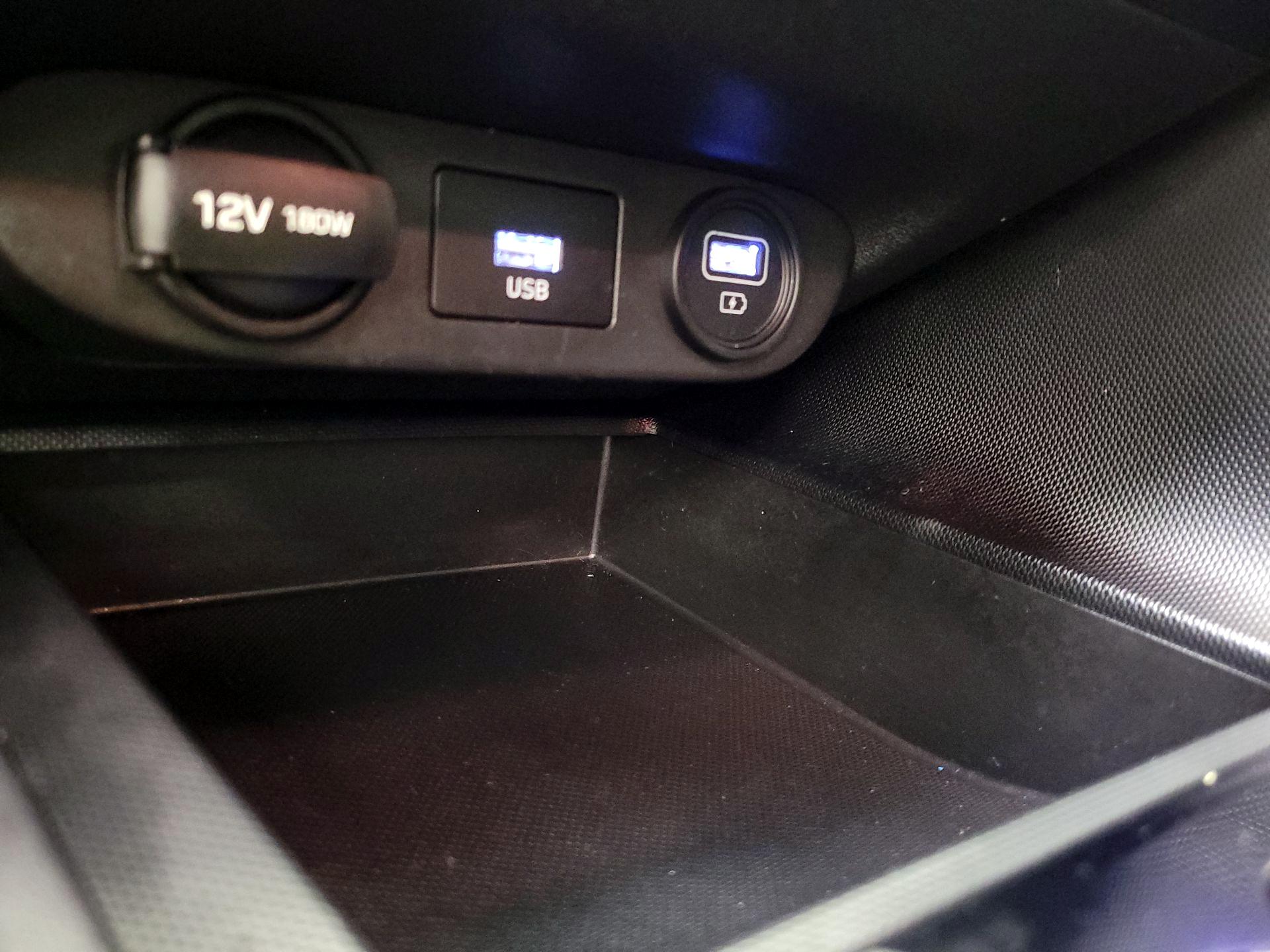 Thumbnail: 2021 Hyundai Elantra - 18