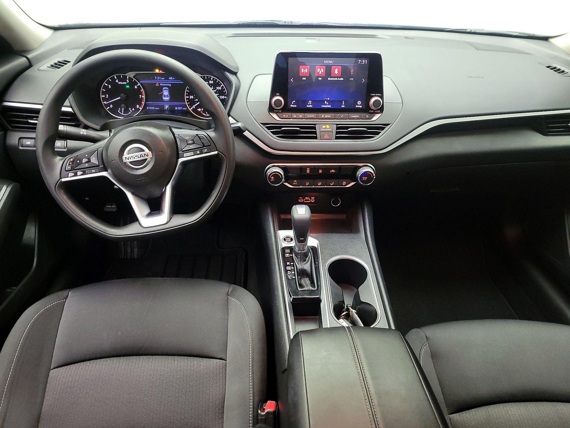 Thumbnail: 2022 Nissan Altima - 9