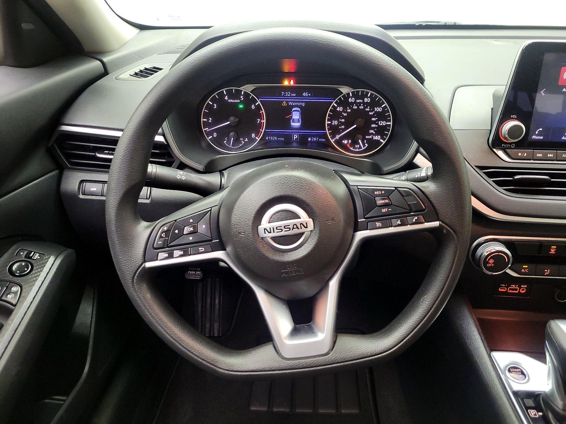 Thumbnail: 2022 Nissan Altima - 10