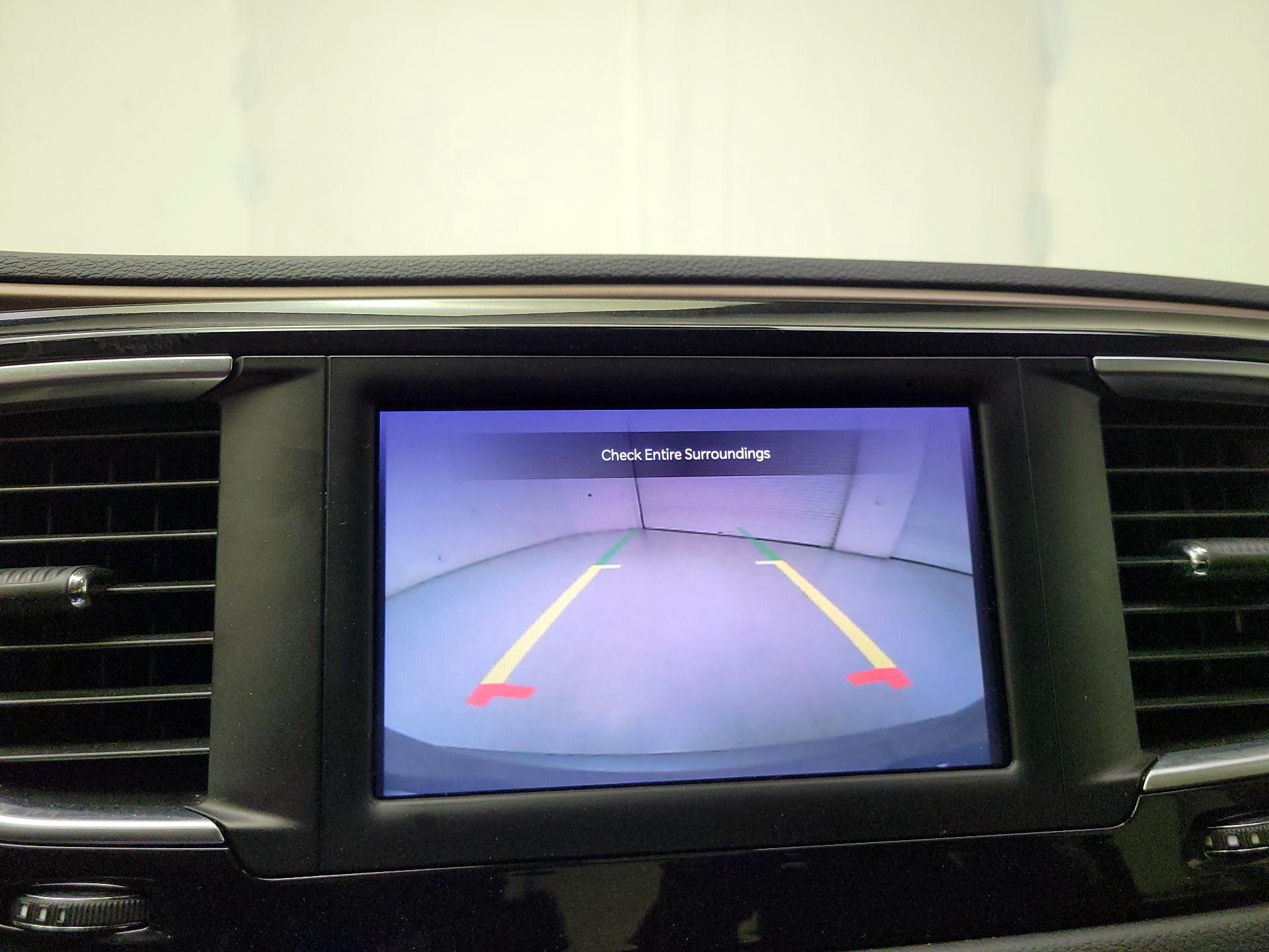 Thumbnail: 2023 Chrysler Voyager - 12