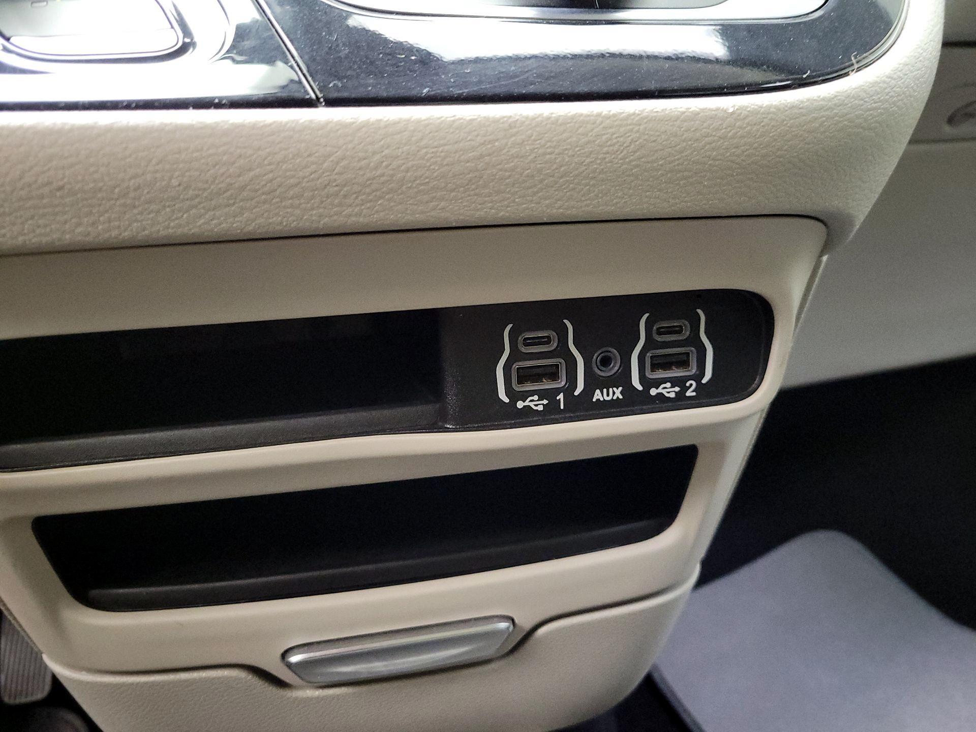 Thumbnail: 2023 Chrysler Voyager - 16