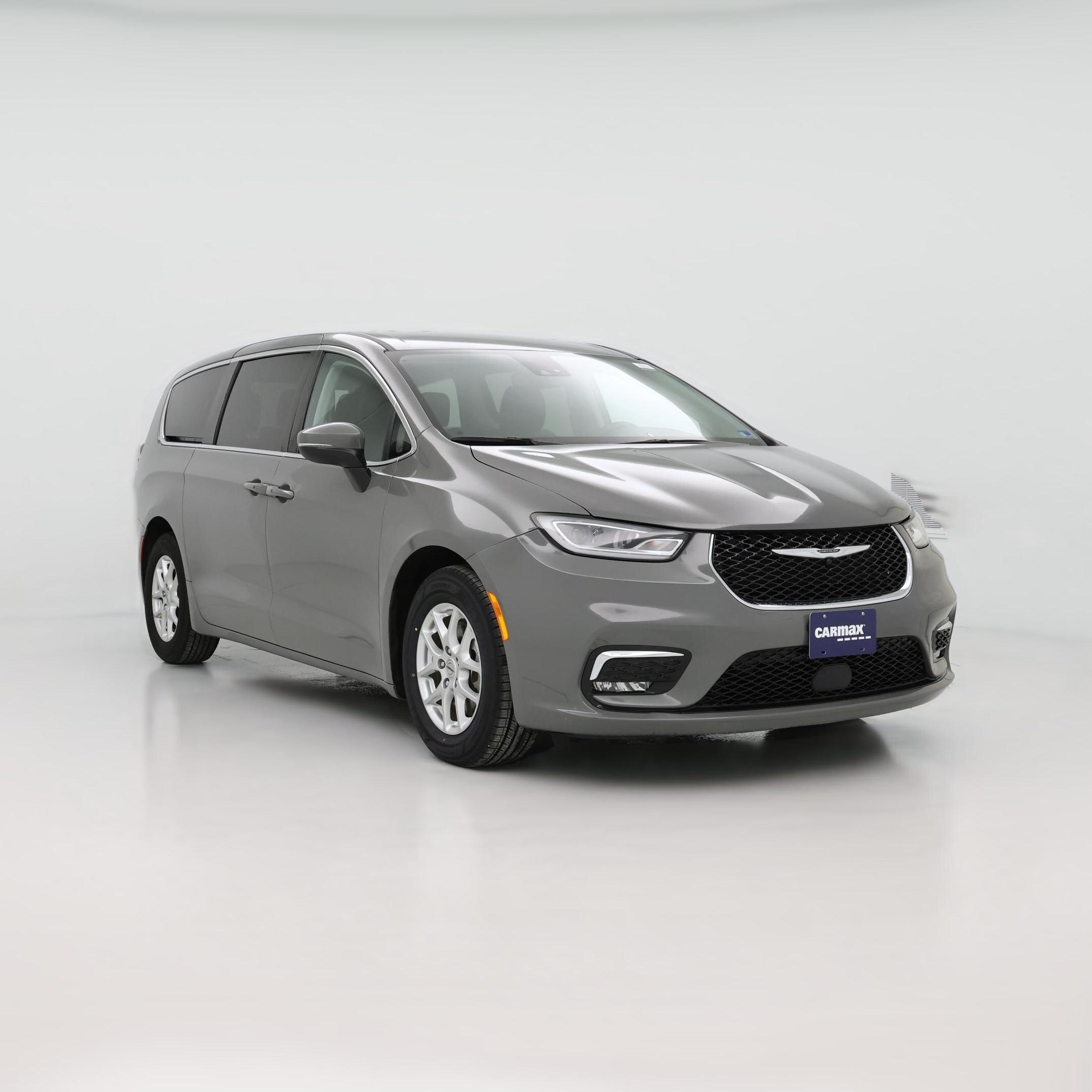 Thumbnail: 2023 Chrysler Pacifica - 1