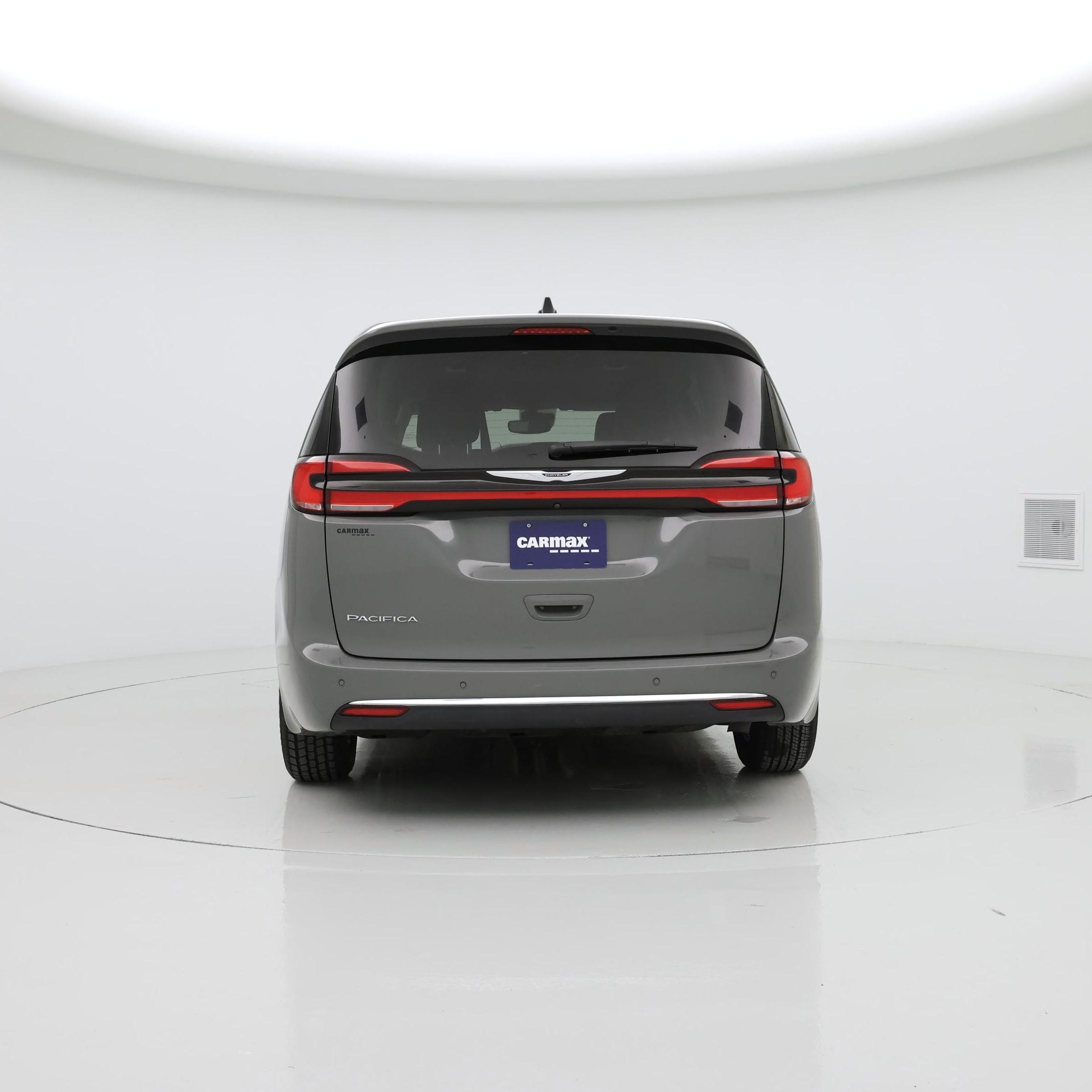 Thumbnail: 2023 Chrysler Pacifica - 6