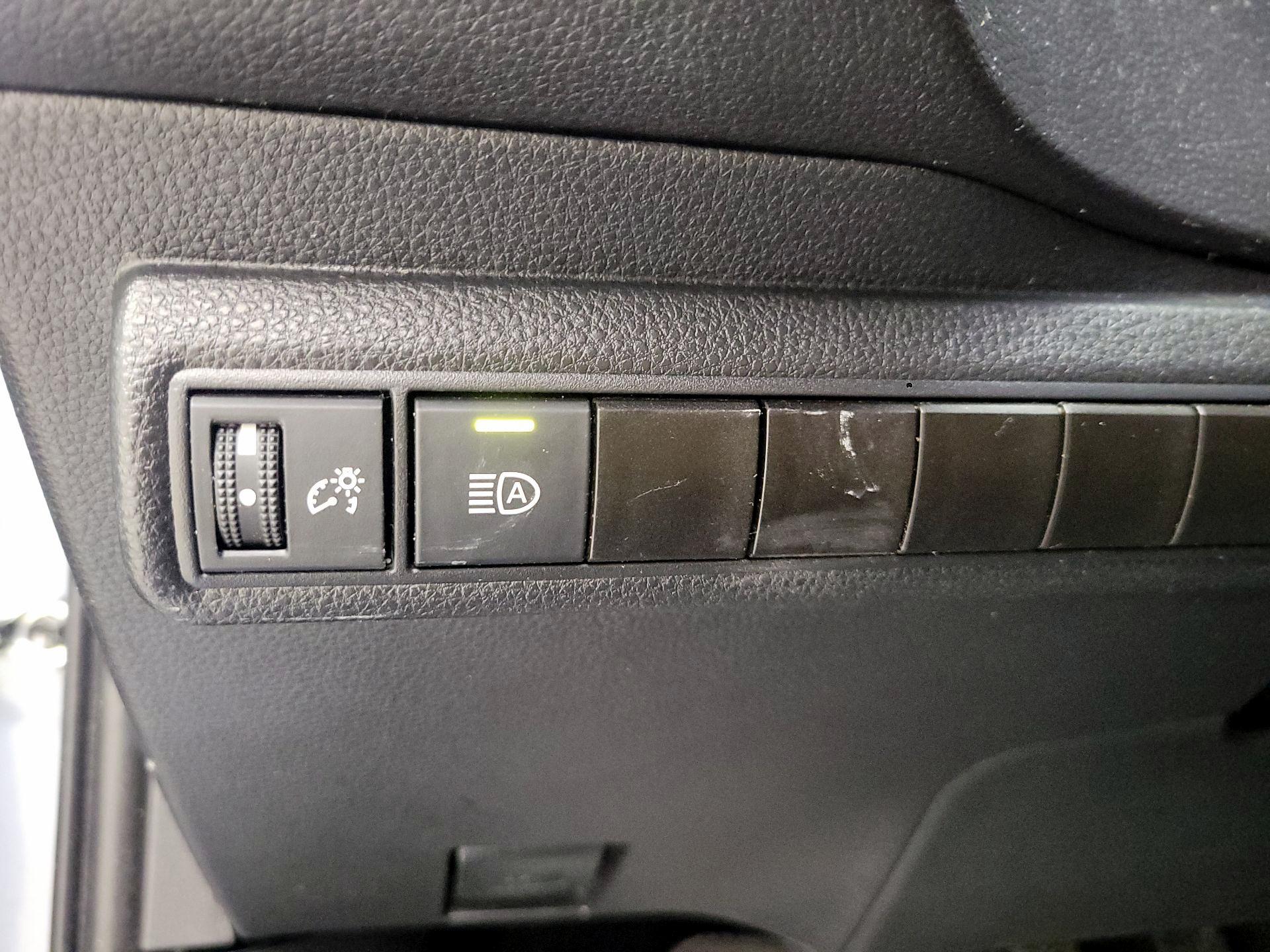 Thumbnail: 2024 Toyota Corolla - 13