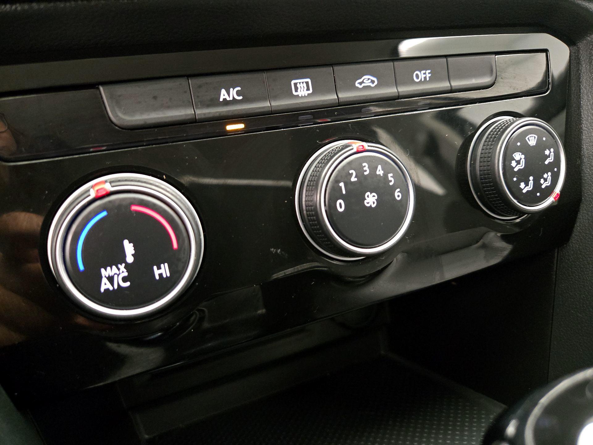 Thumbnail: 2023 Volkswagen Taos - 16