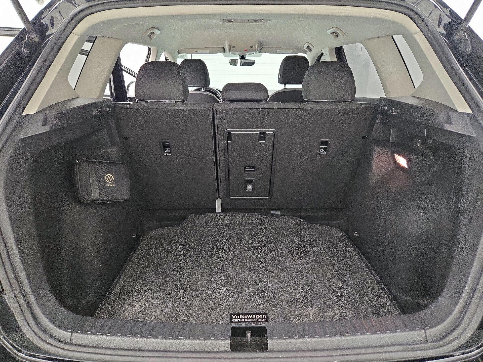 Thumbnail: 2023 Volkswagen Taos - 20