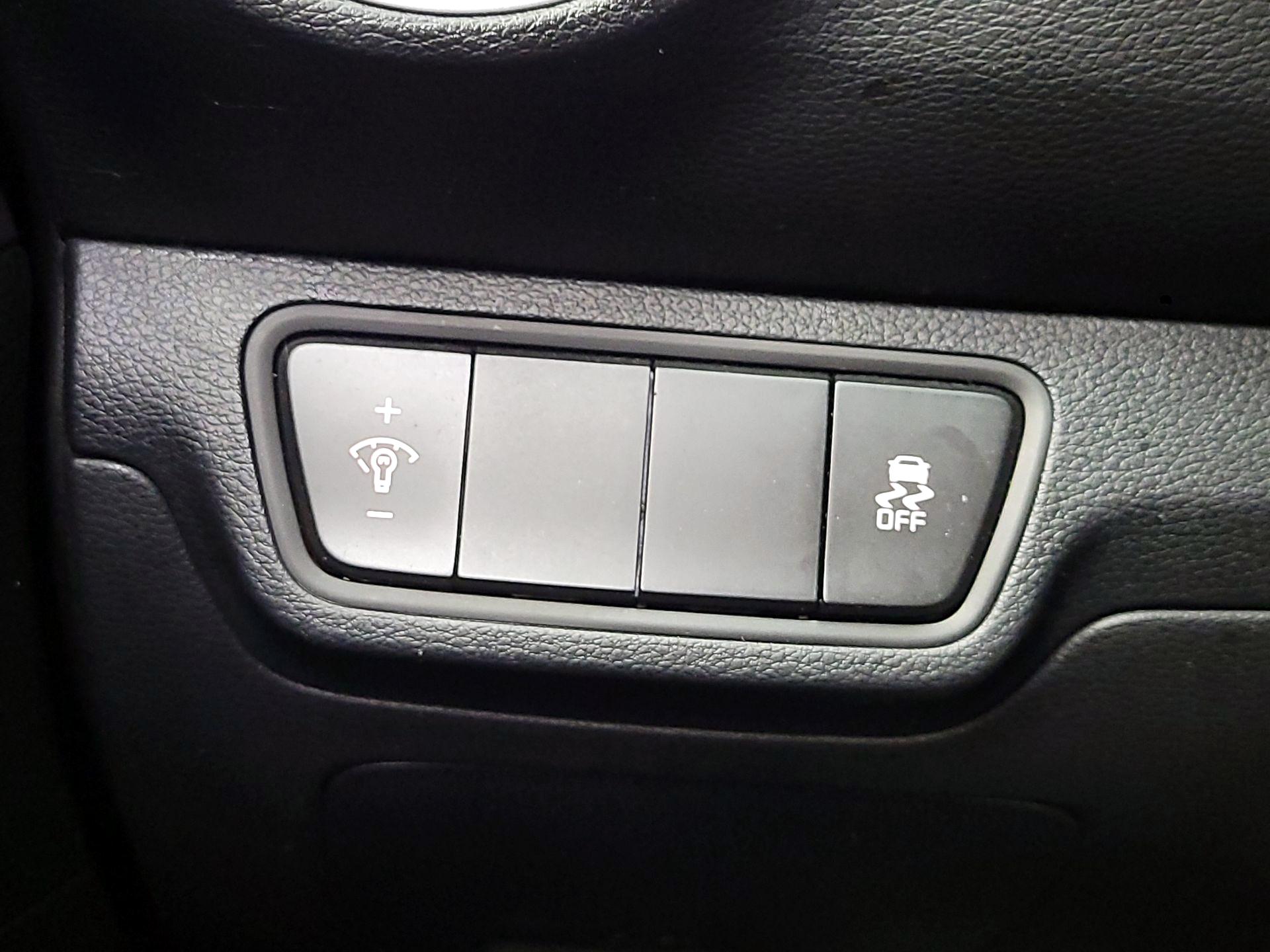 Thumbnail: 2024 Kia Forte - 13