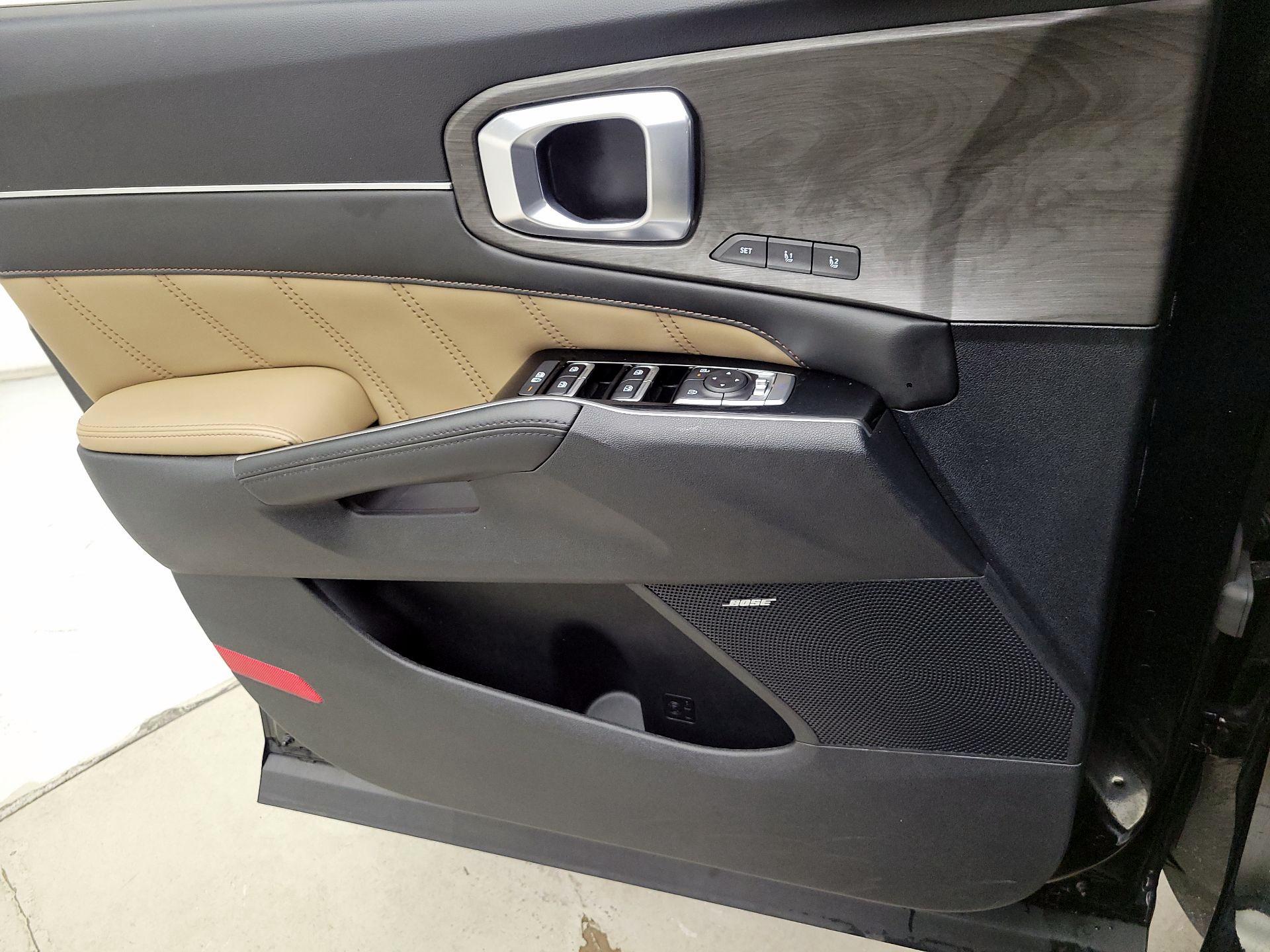 Thumbnail: 2024 Kia Sorento - 12