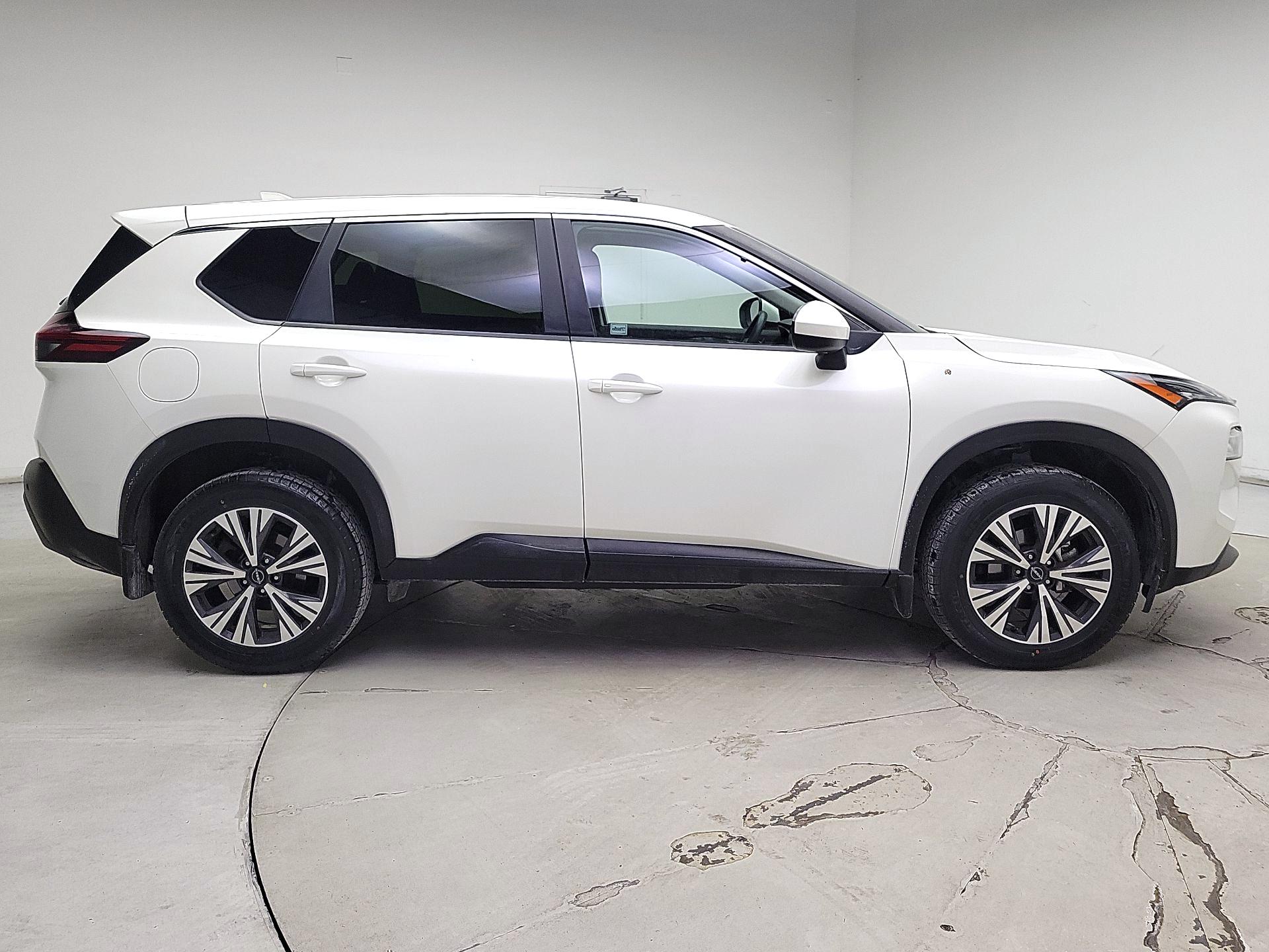 Thumbnail: 2023 Nissan Rogue - 4