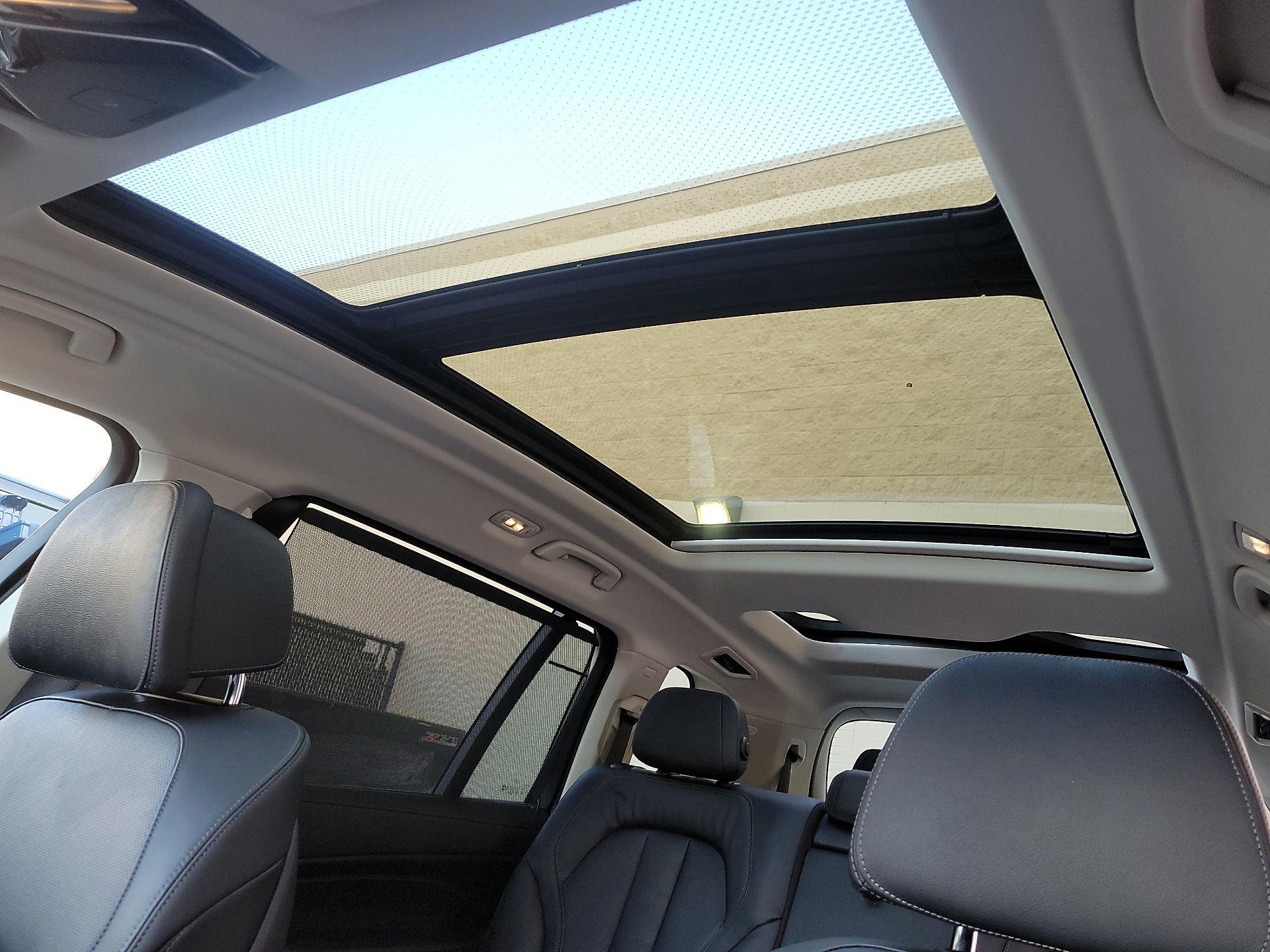 Thumbnail: 2022 BMW X7 - 18