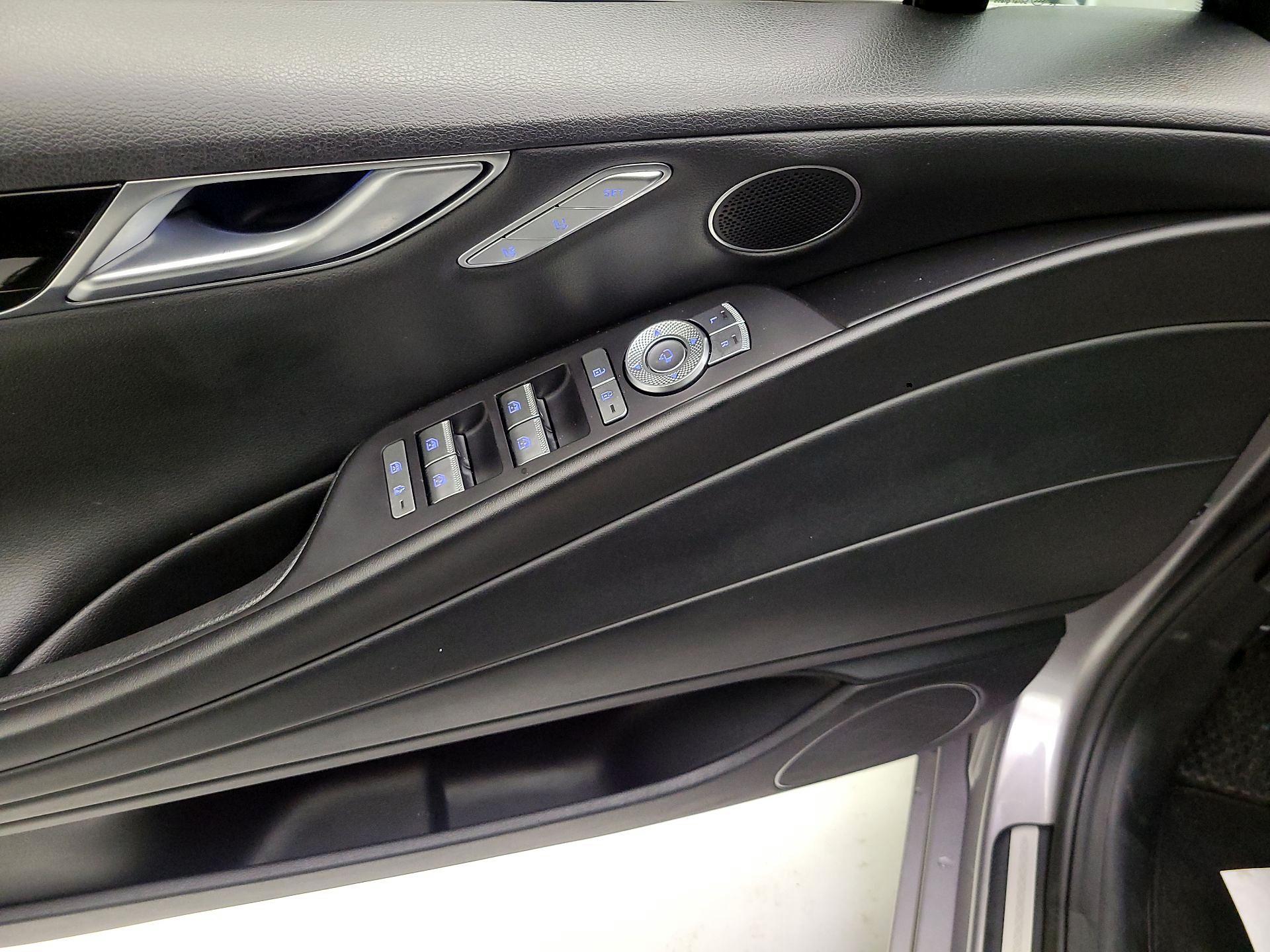 Thumbnail: 2023 Genesis G80 - 10