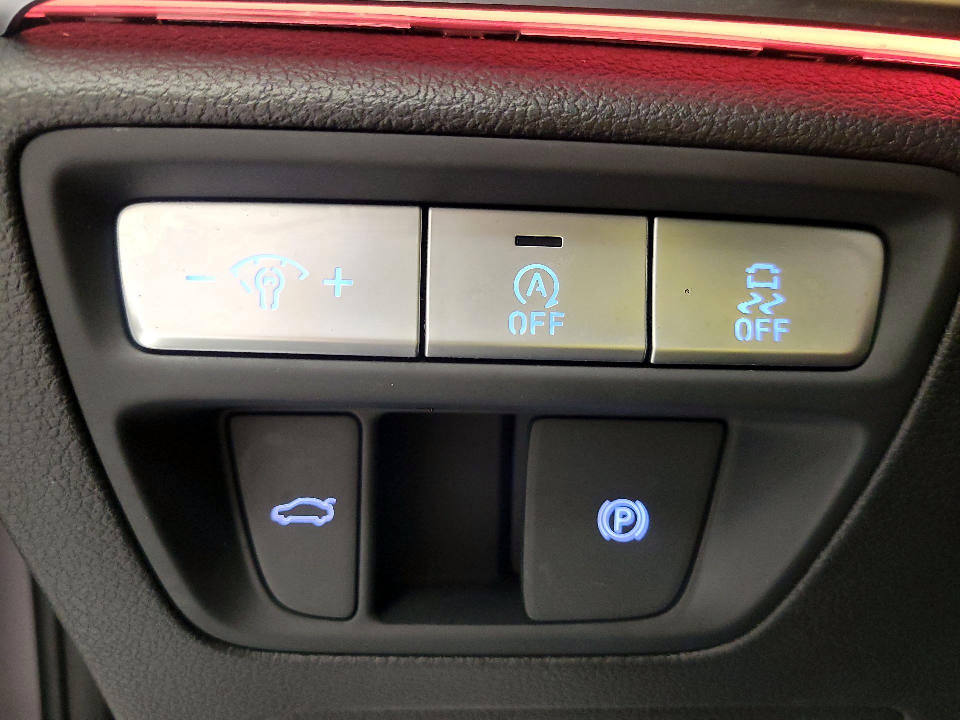 Thumbnail: 2023 Genesis G80 - 11