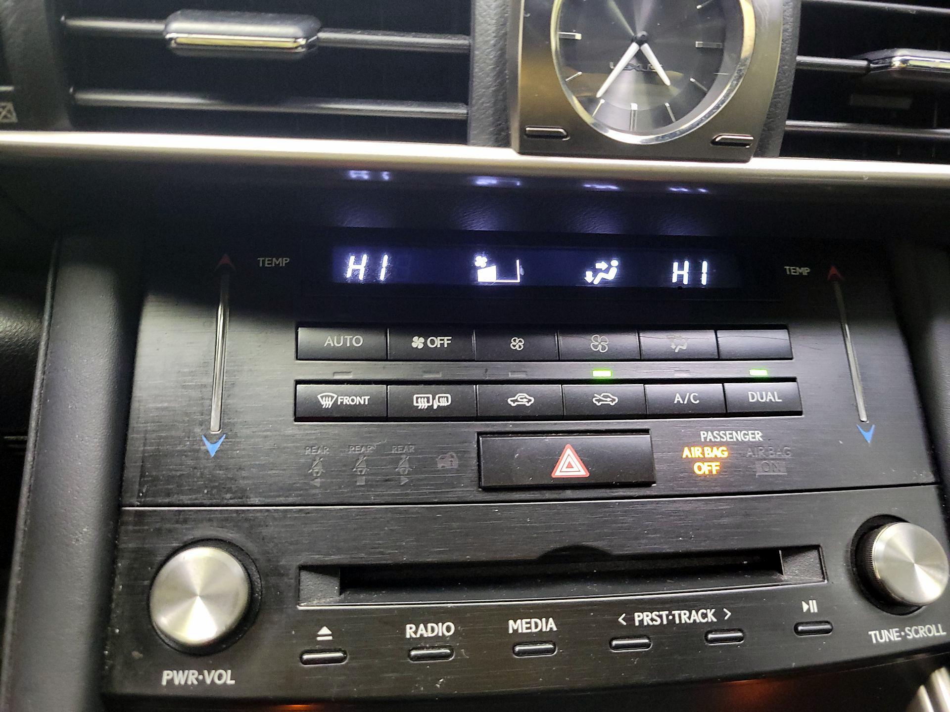 Thumbnail: 2017 Lexus IS - 16