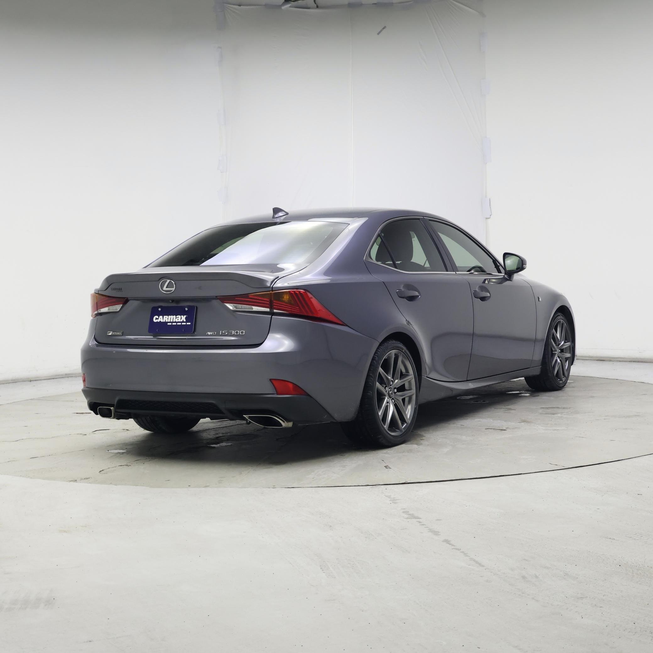 Thumbnail: 2017 Lexus IS - 8