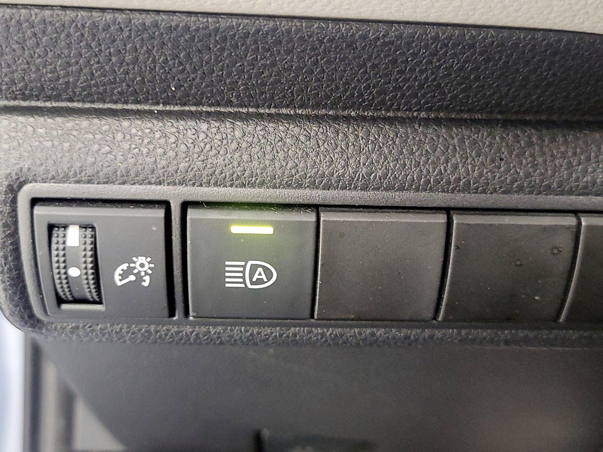 Thumbnail: 2020 Toyota Corolla - 13