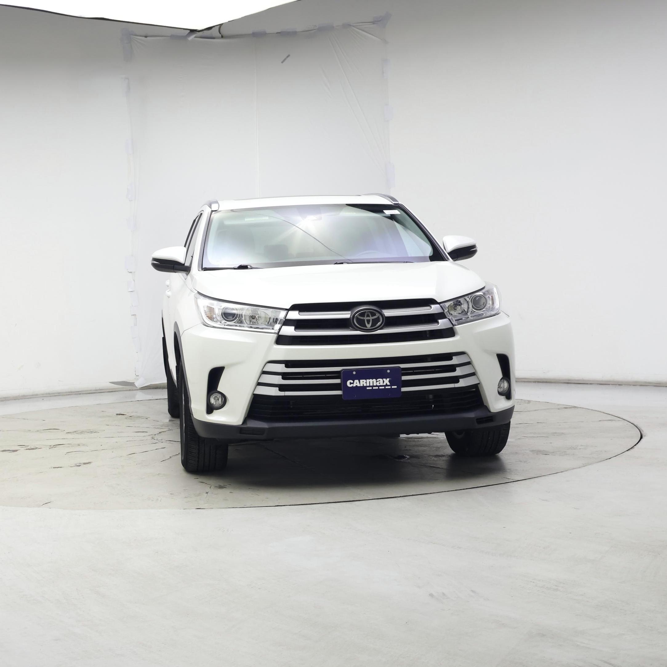 Thumbnail: 2019 Toyota Highlander - 5