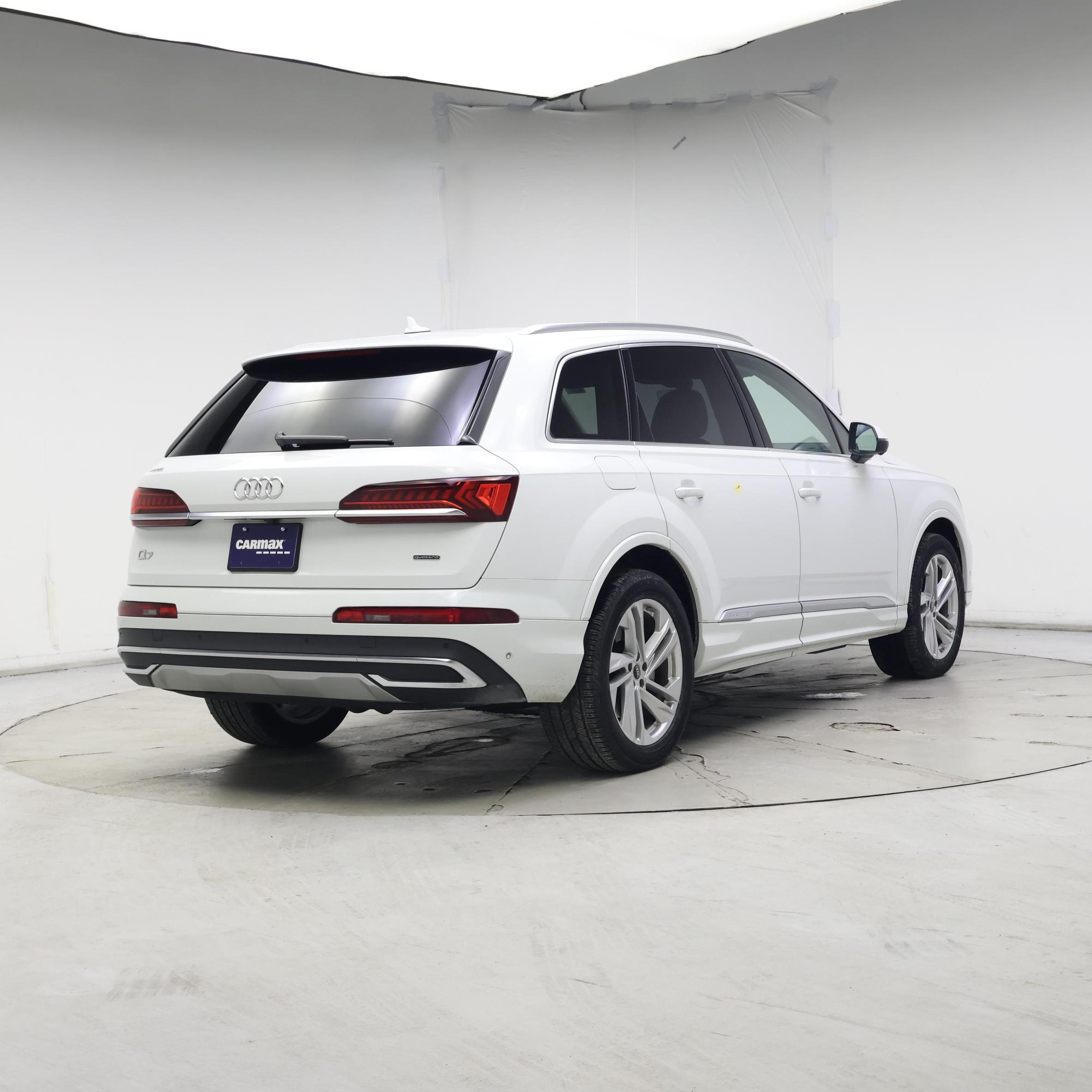 Thumbnail: 2022 Audi Q7 - 8