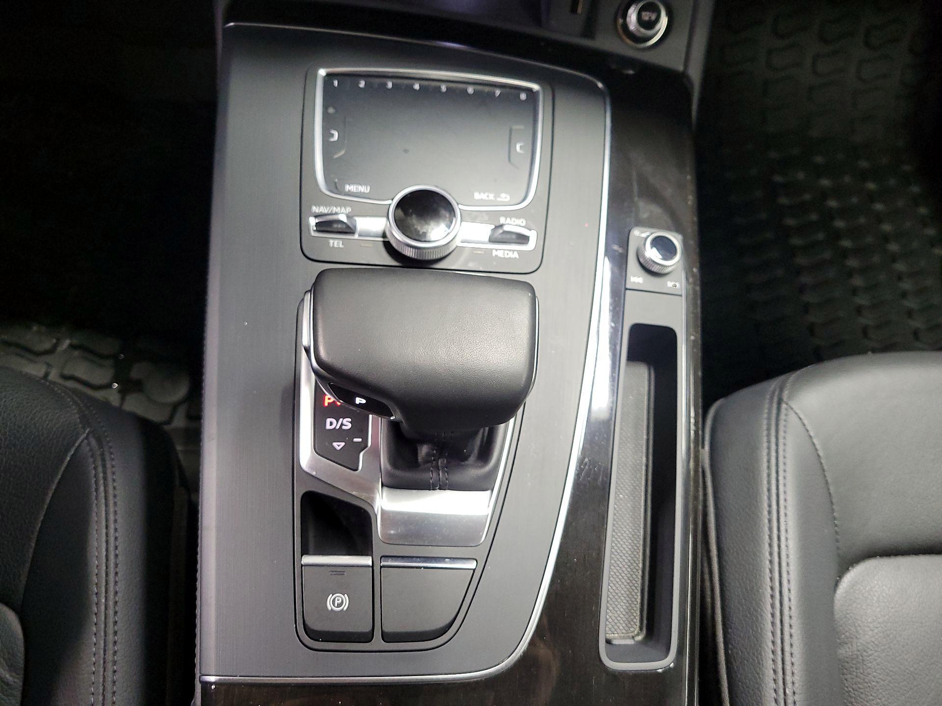 Thumbnail: 2019 Audi Q5 - 18