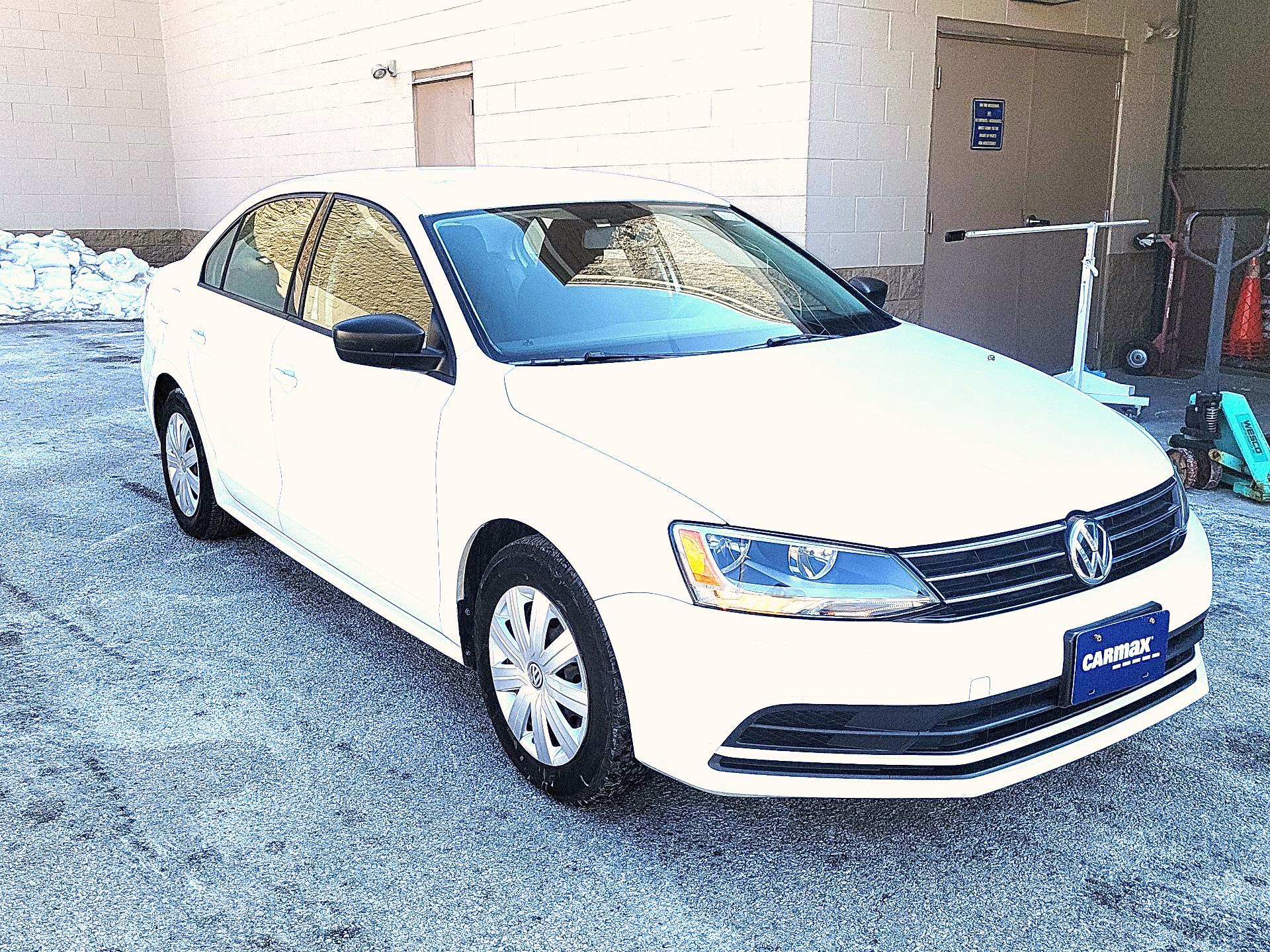 Thumbnail: 2015 Volkswagen Jetta - 1