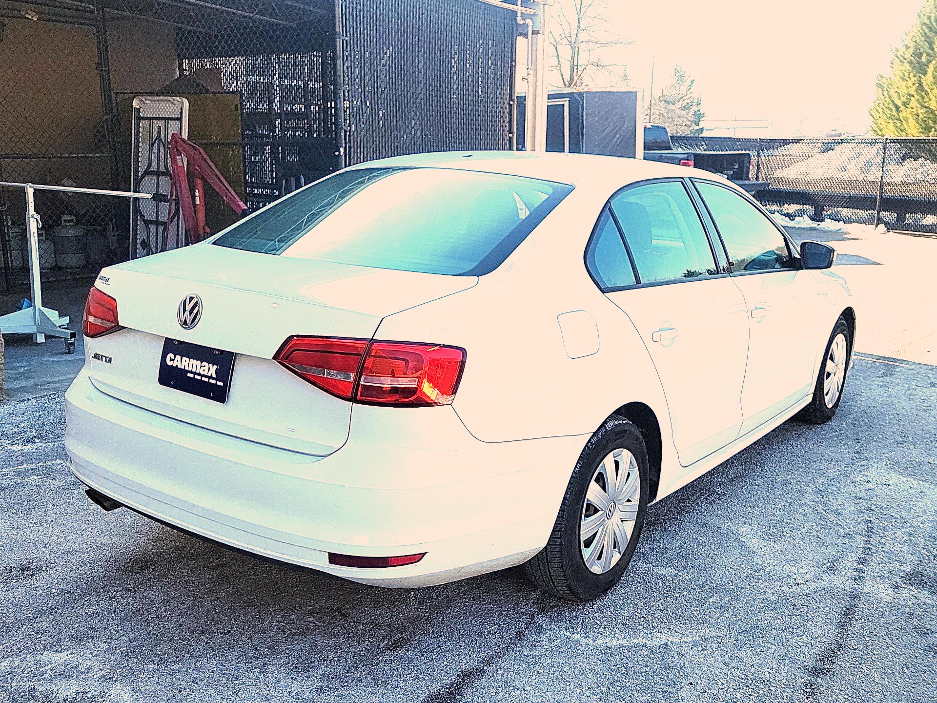 Thumbnail: 2015 Volkswagen Jetta - 5