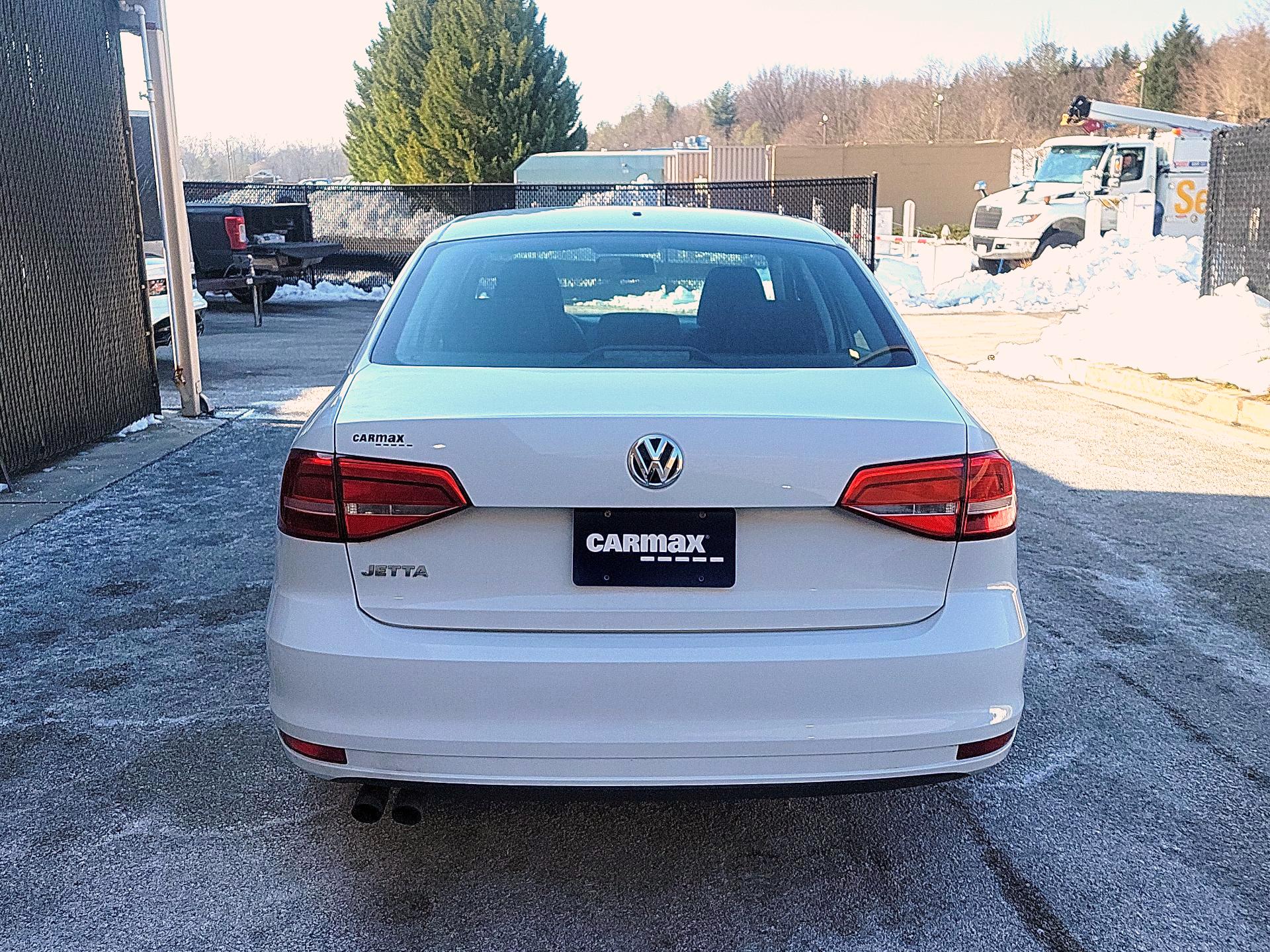 Thumbnail: 2015 Volkswagen Jetta - 6