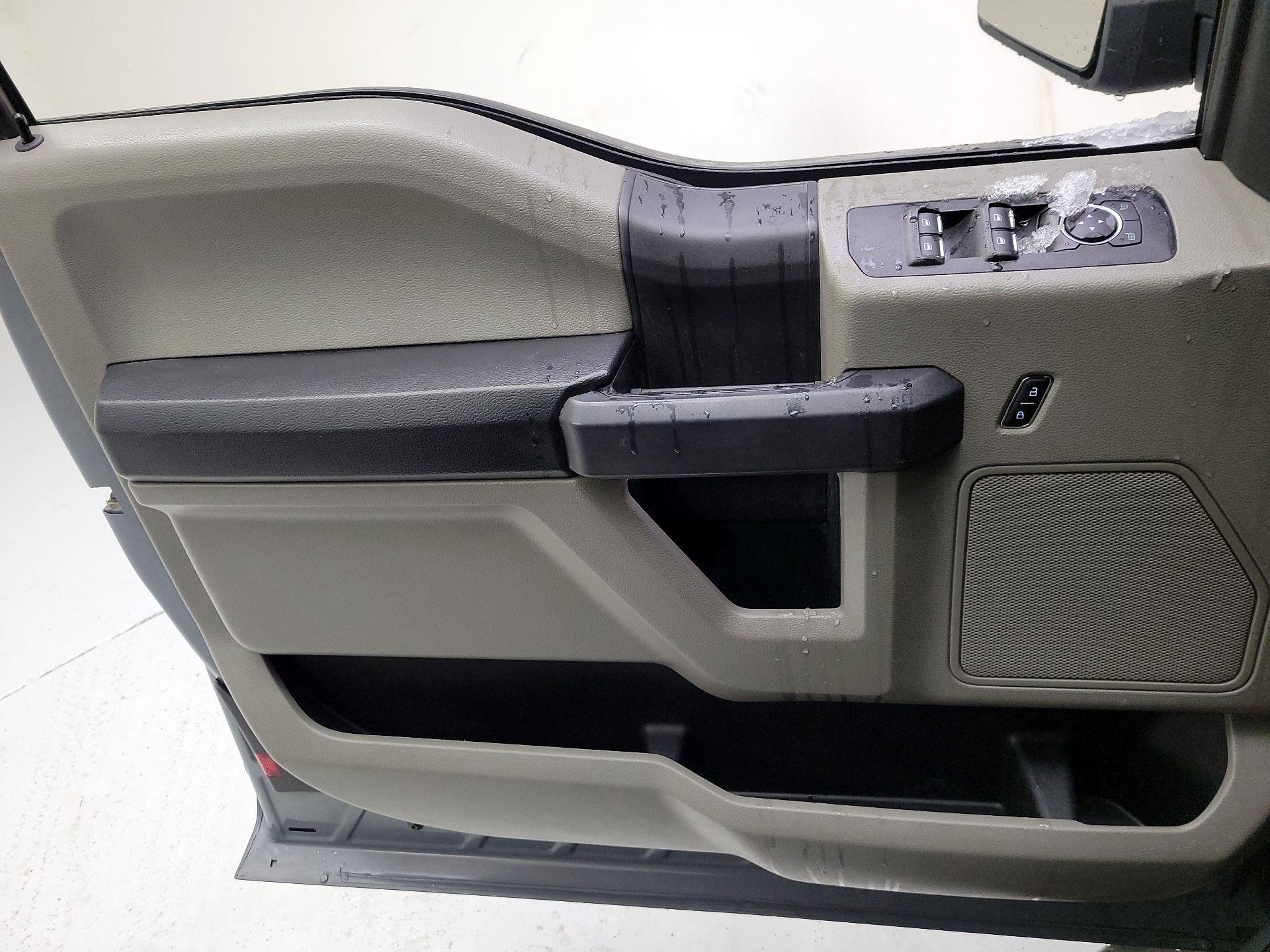 Thumbnail: 2019 Ford F-150 - 10