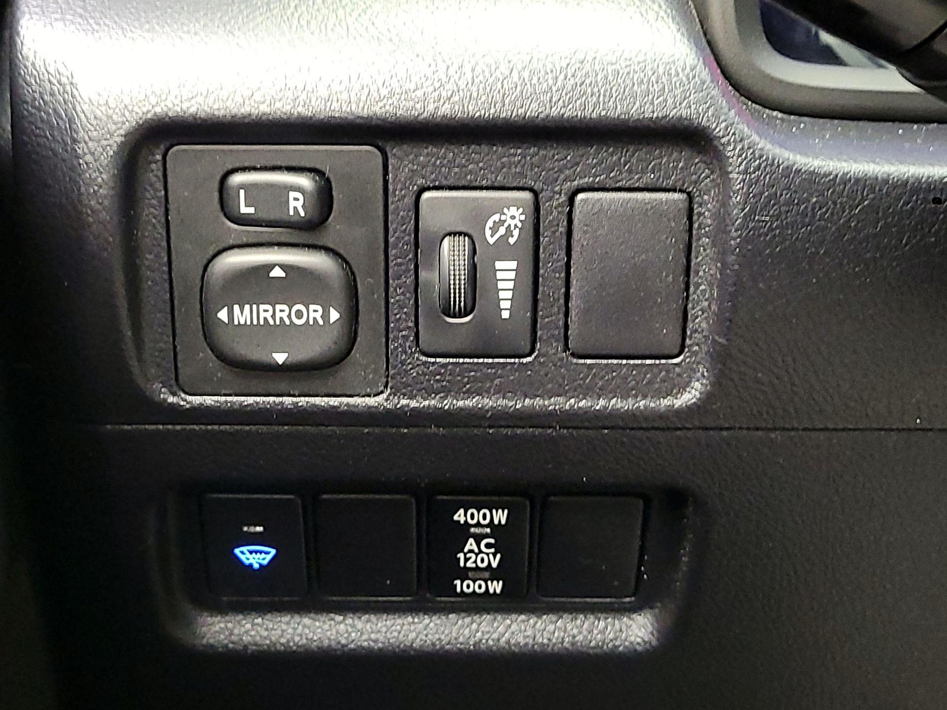 Thumbnail: 2018 Toyota 4Runner - 11