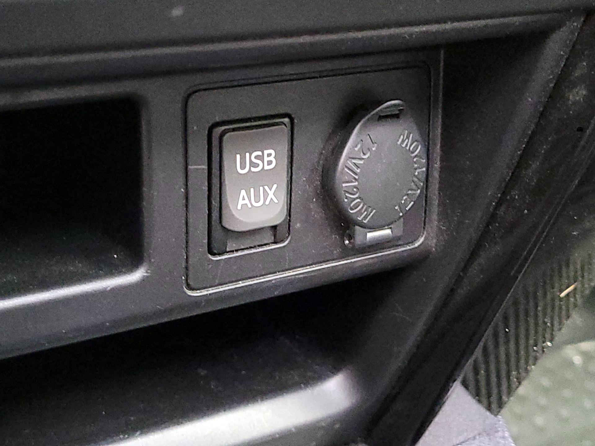 Thumbnail: 2018 Toyota 4Runner - 17