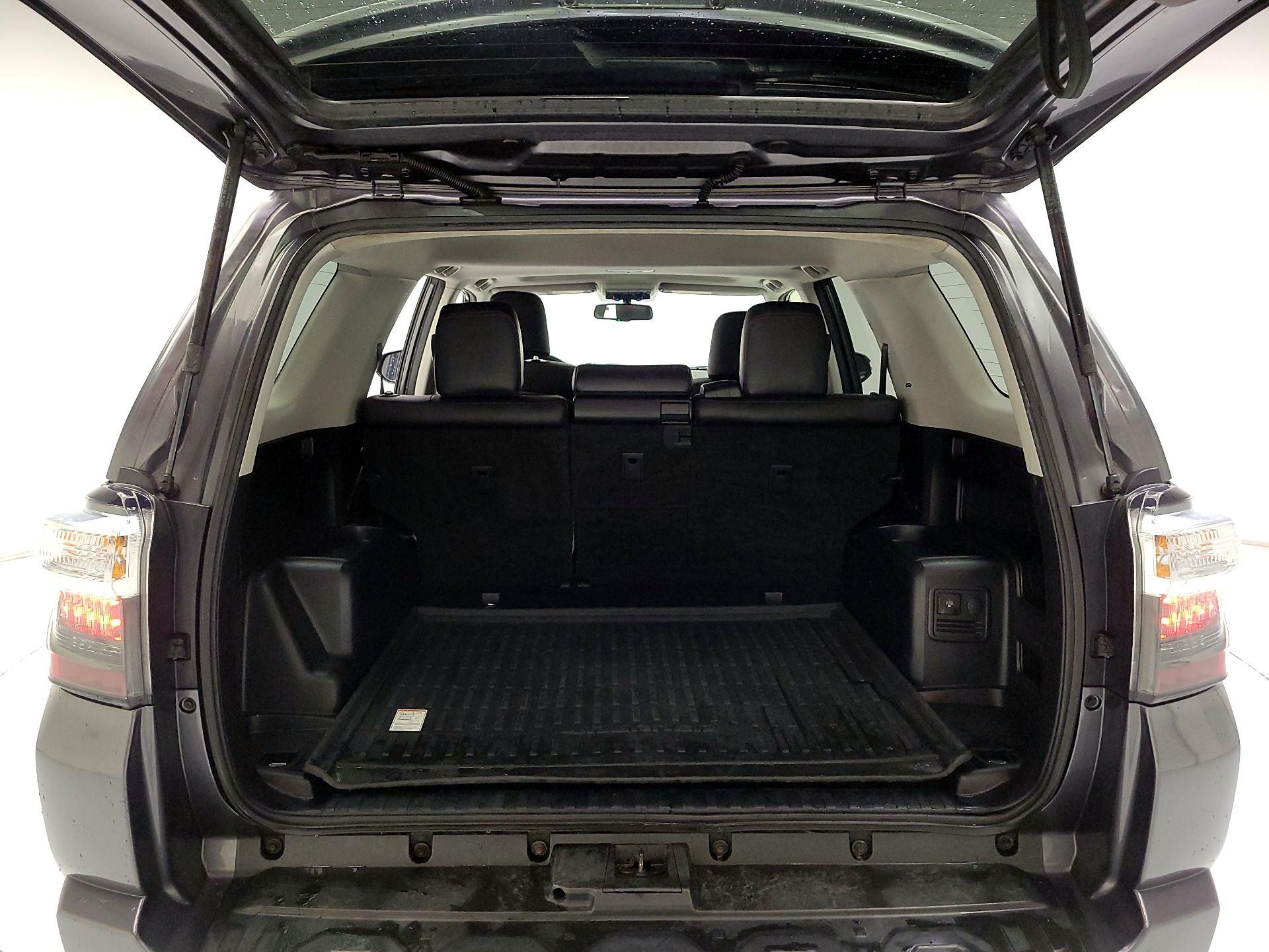 Thumbnail: 2018 Toyota 4Runner - 20