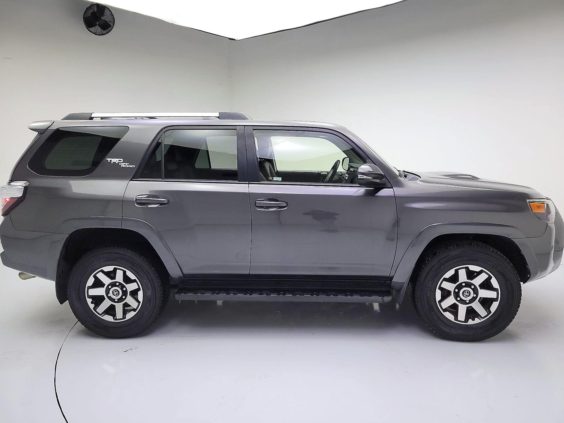 Thumbnail: 2018 Toyota 4Runner - 4