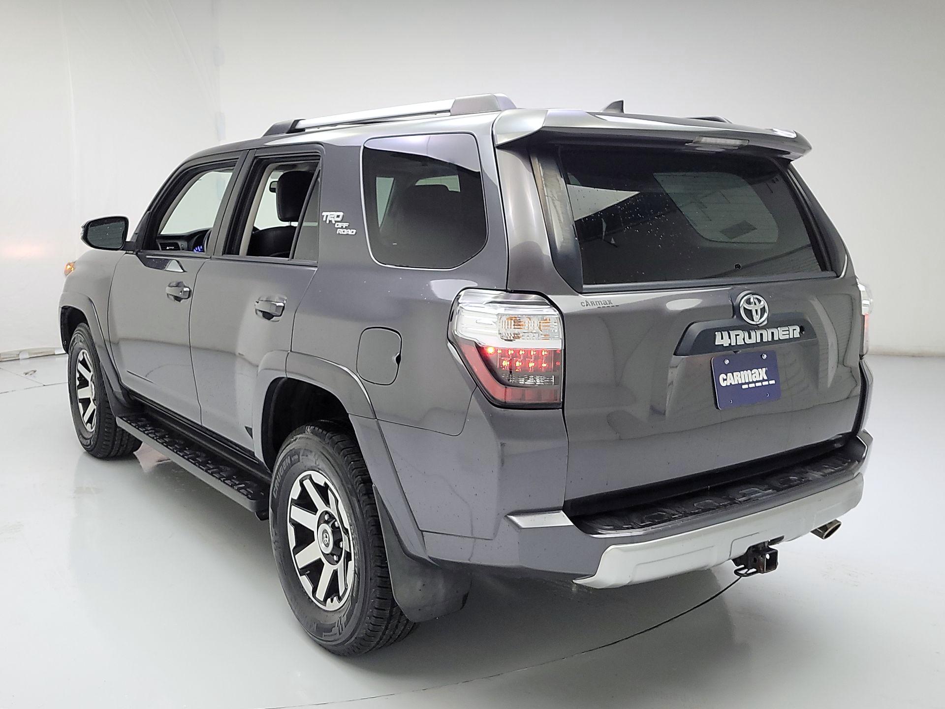 Thumbnail: 2018 Toyota 4Runner - 7