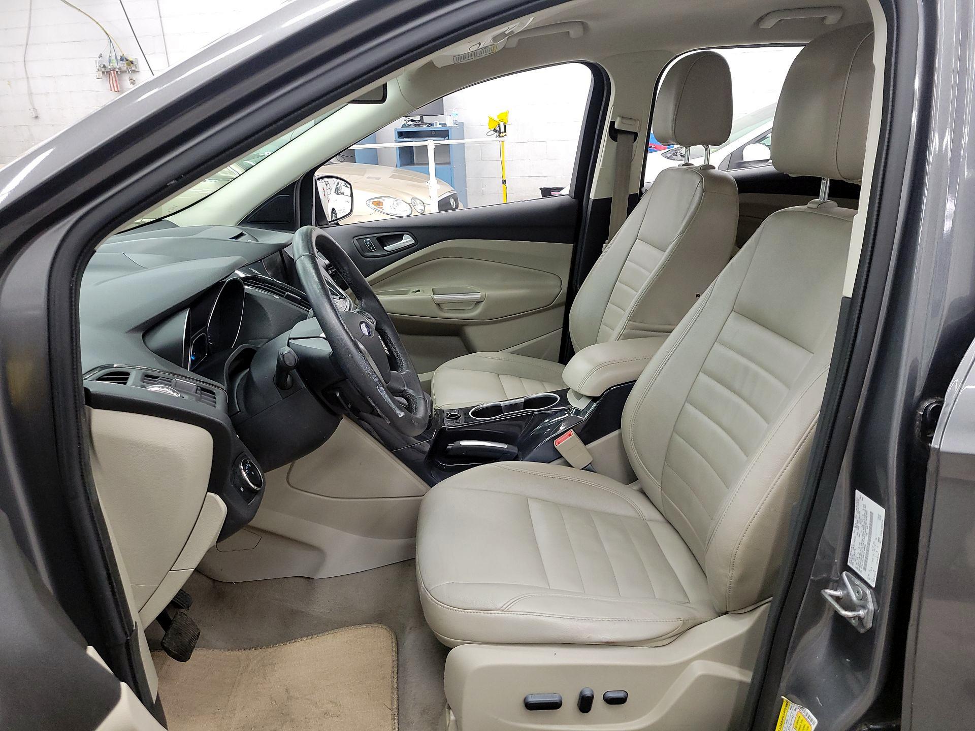 Thumbnail: 2014 Ford Escape - 9