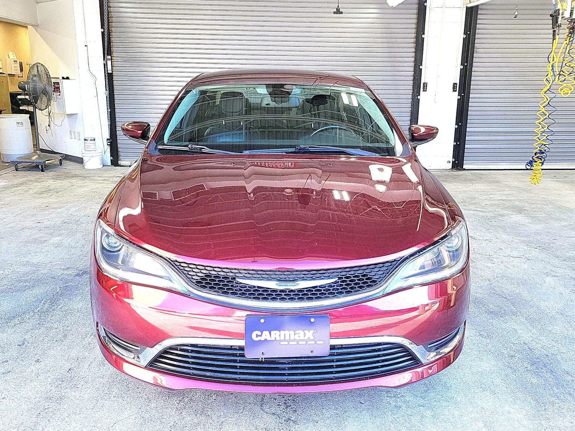 Thumbnail: 2017 Chrysler 200 - 2