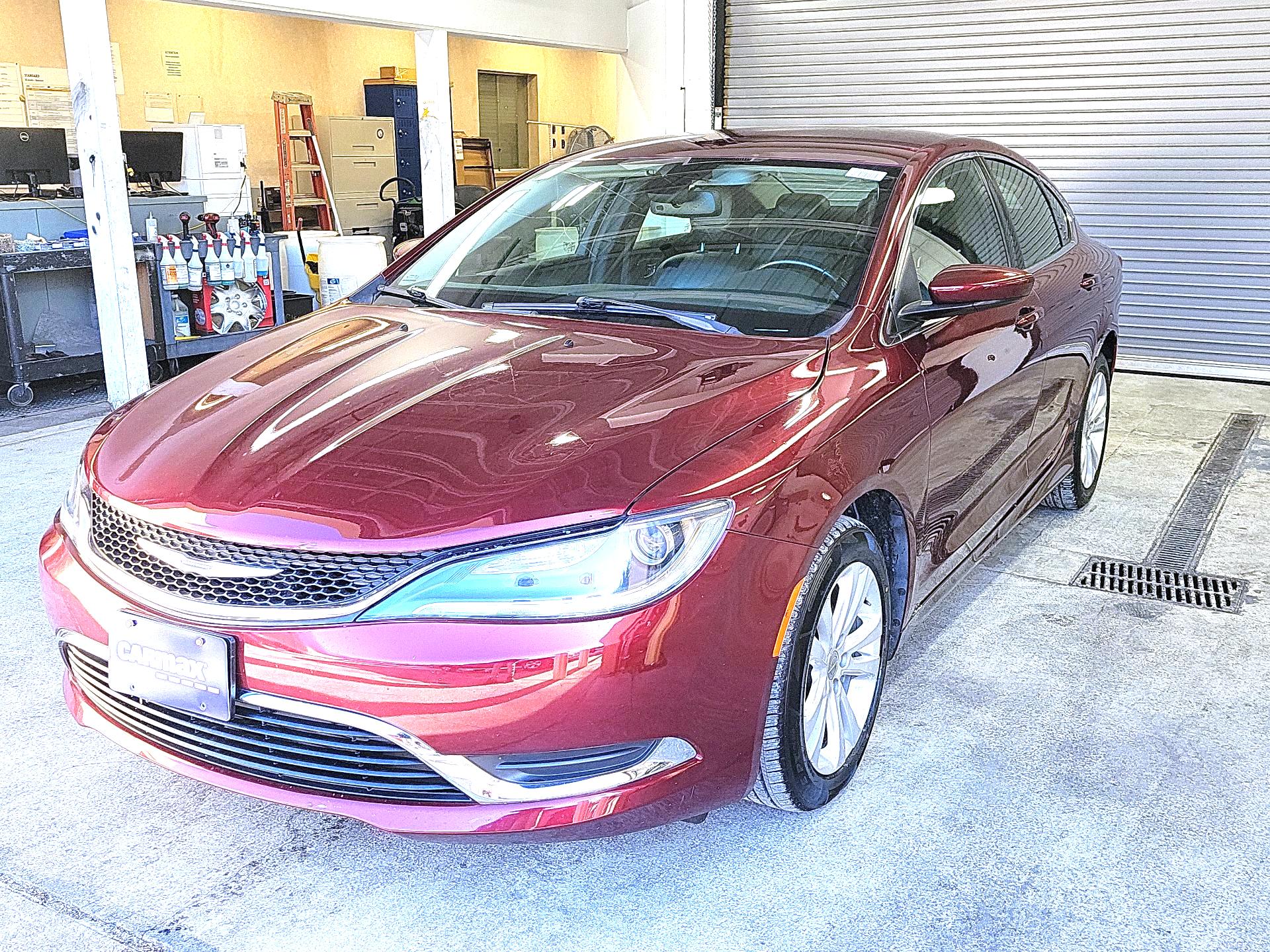 Thumbnail: 2017 Chrysler 200 - 3