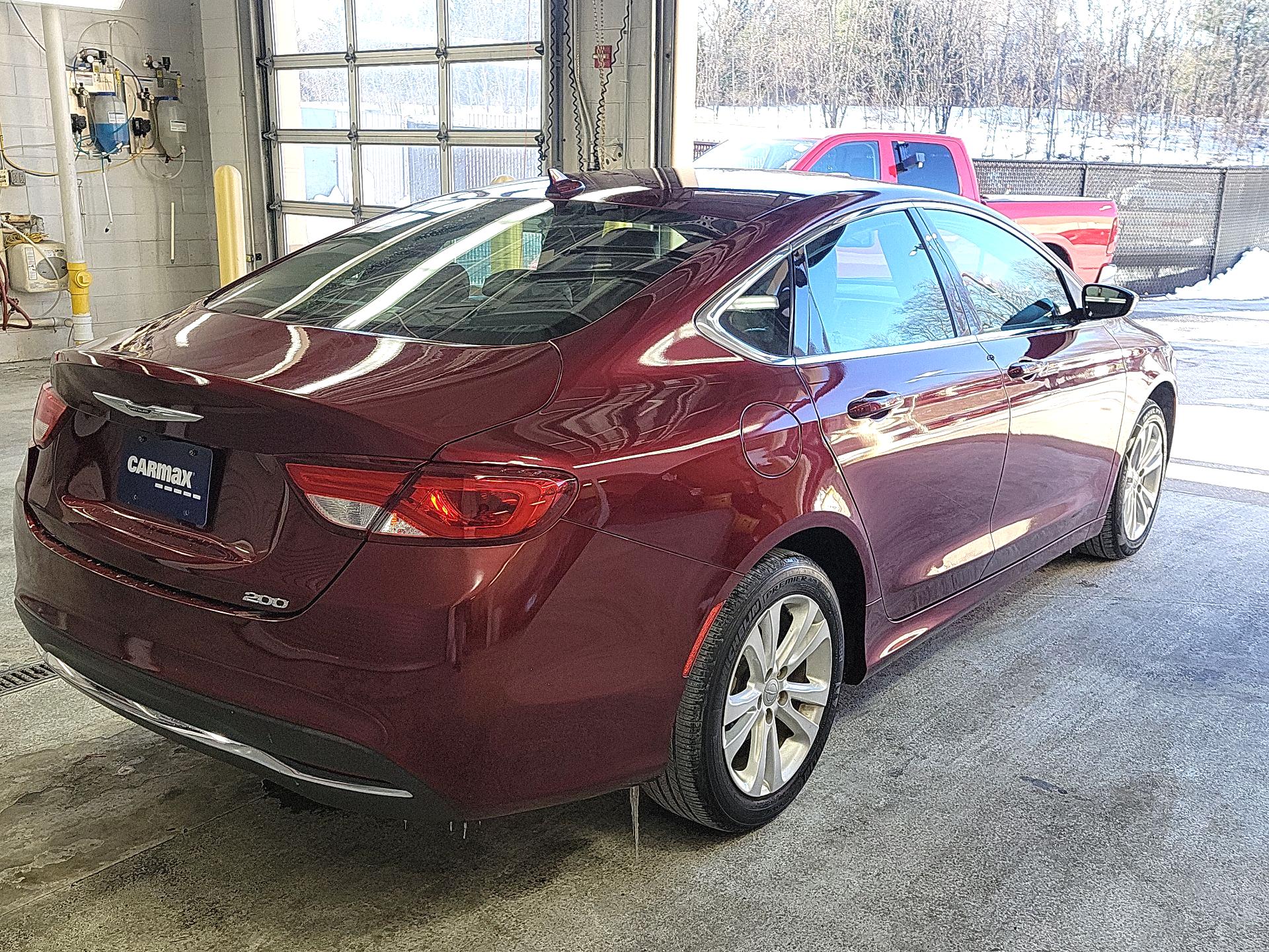 Thumbnail: 2017 Chrysler 200 - 5