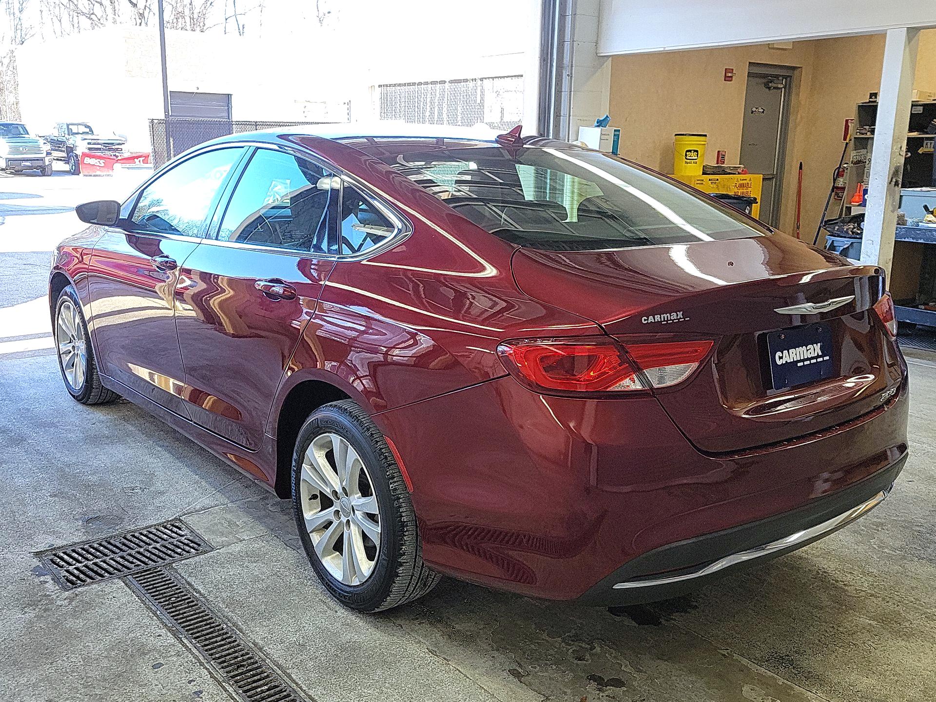 Thumbnail: 2017 Chrysler 200 - 7