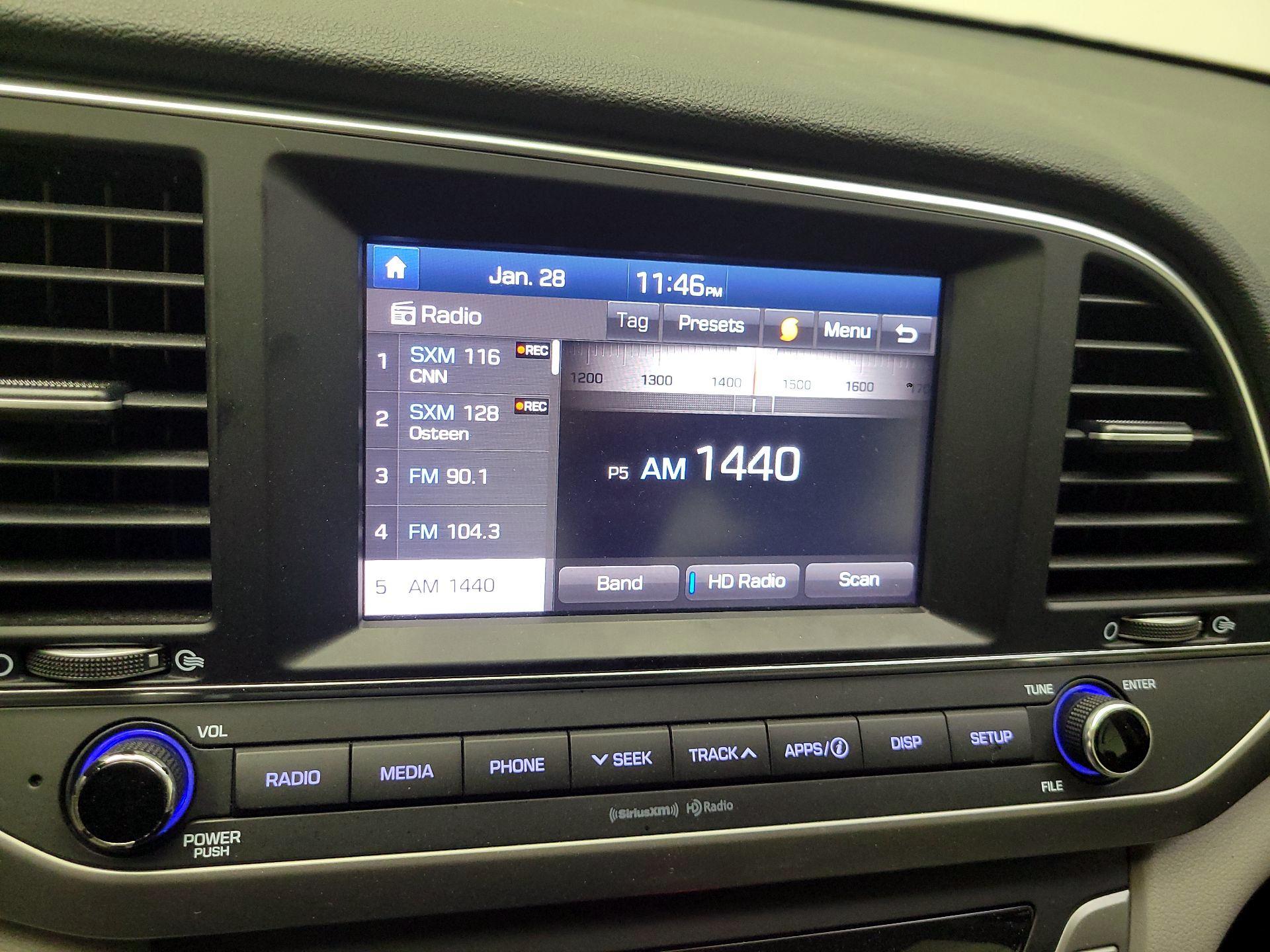 Thumbnail: 2018 Hyundai Elantra - 15