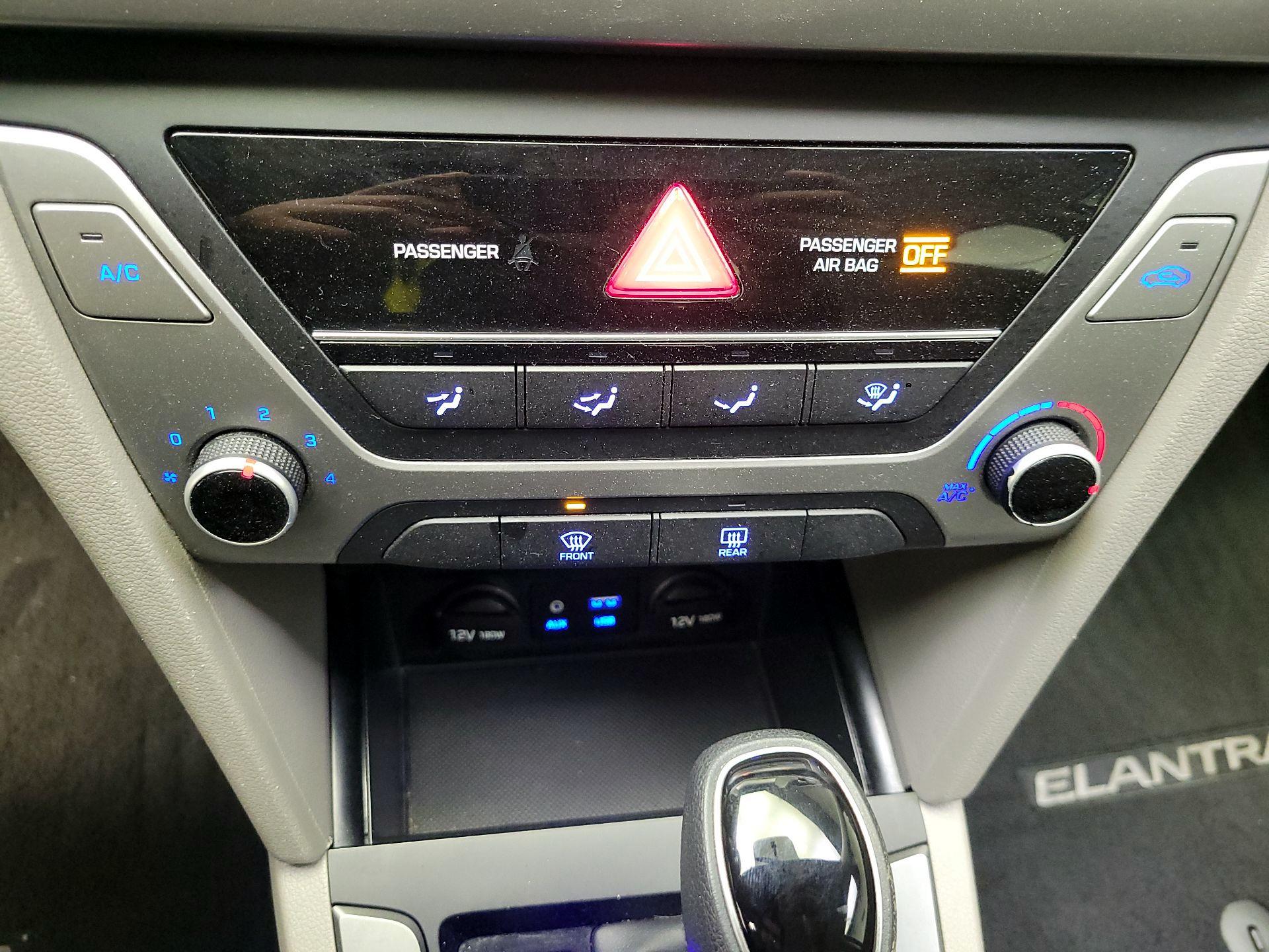 Thumbnail: 2018 Hyundai Elantra - 16