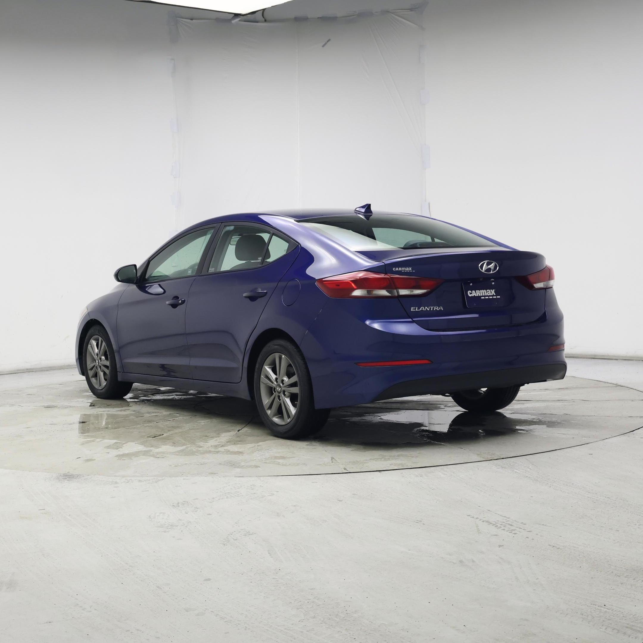 Thumbnail: 2018 Hyundai Elantra - 2