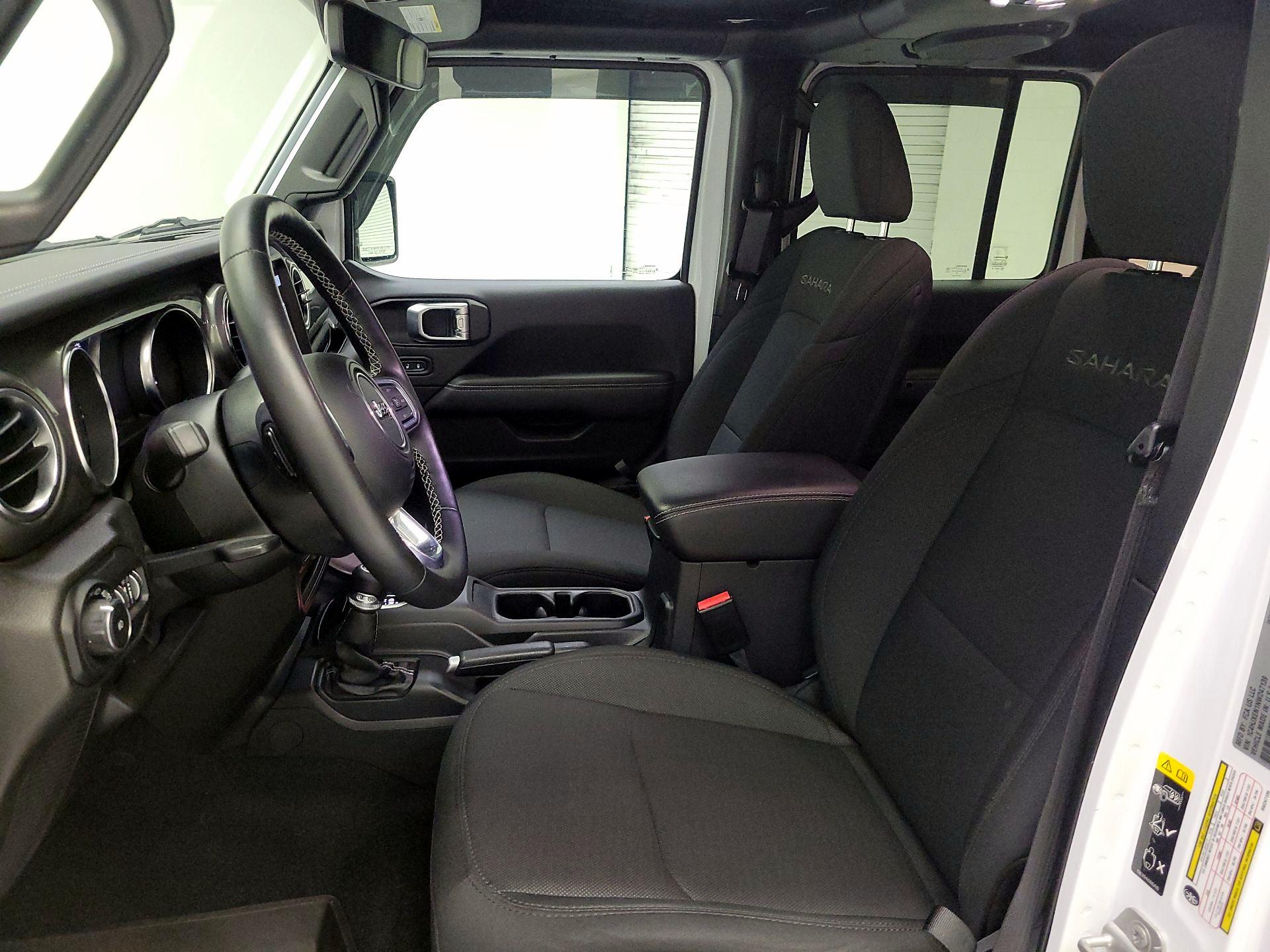 Thumbnail: 2022 Jeep Wrangler - 9