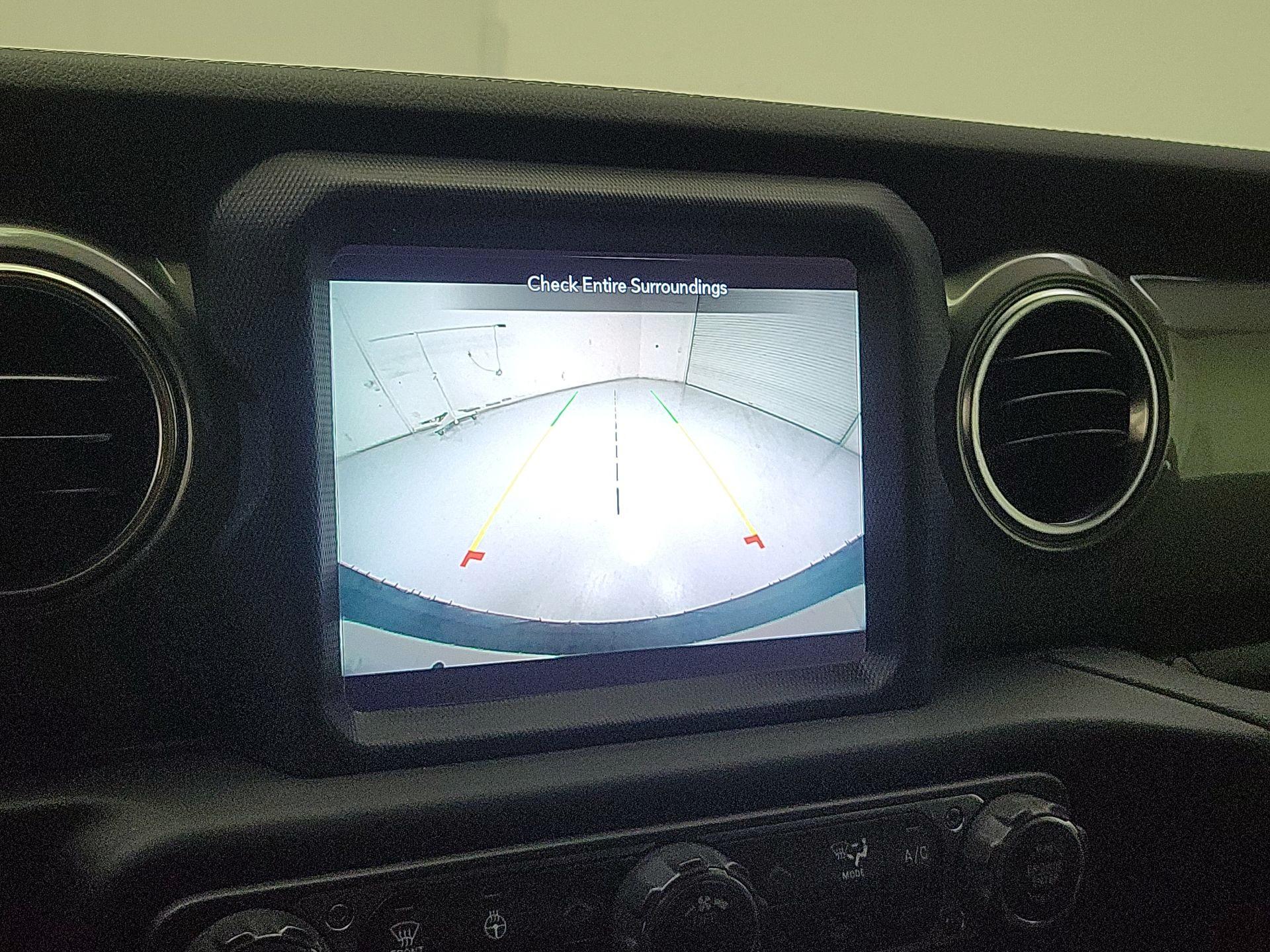 Thumbnail: 2022 Jeep Wrangler - 13