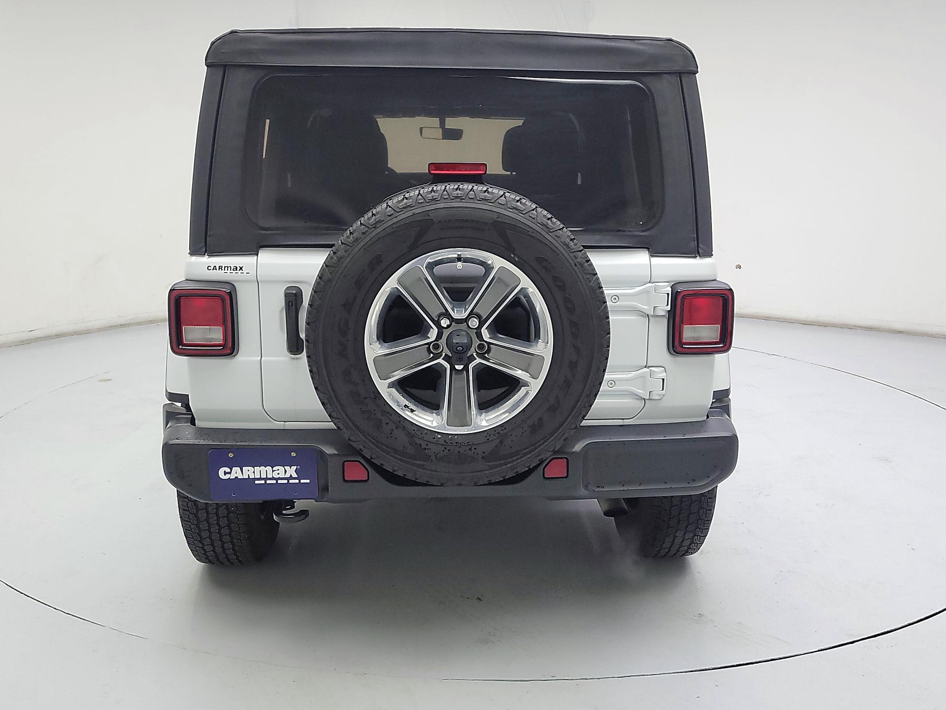 Thumbnail: 2022 Jeep Wrangler - 6