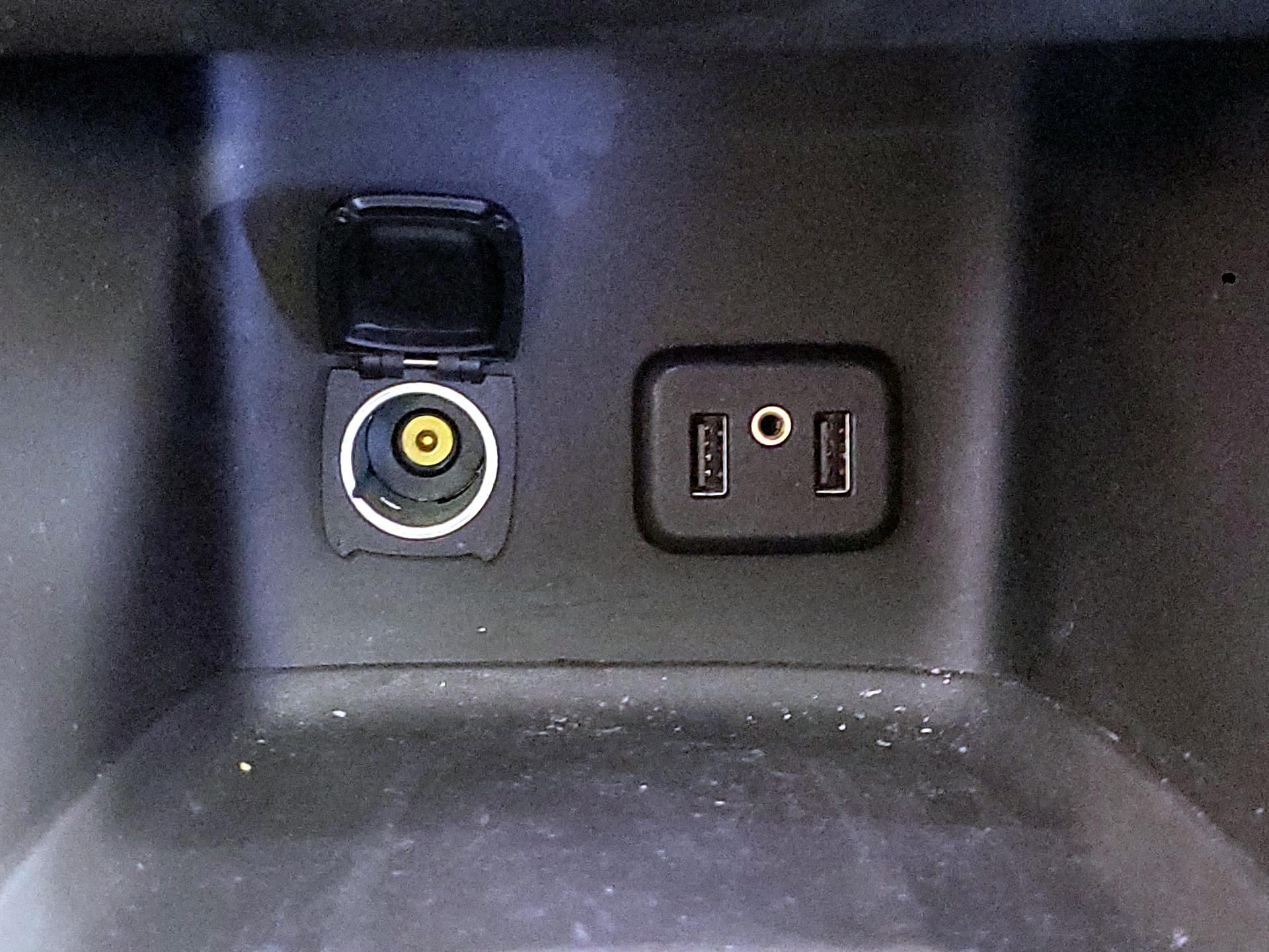 Thumbnail: 2019 GMC Acadia - 19