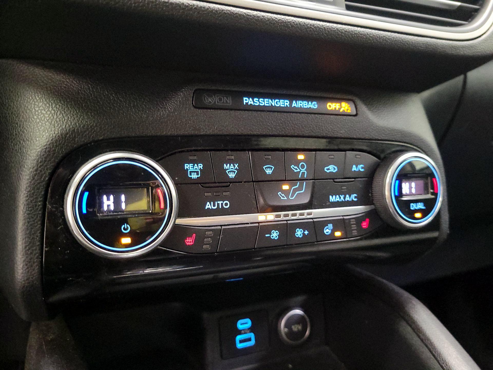 Thumbnail: 2021 Ford Escape - 17