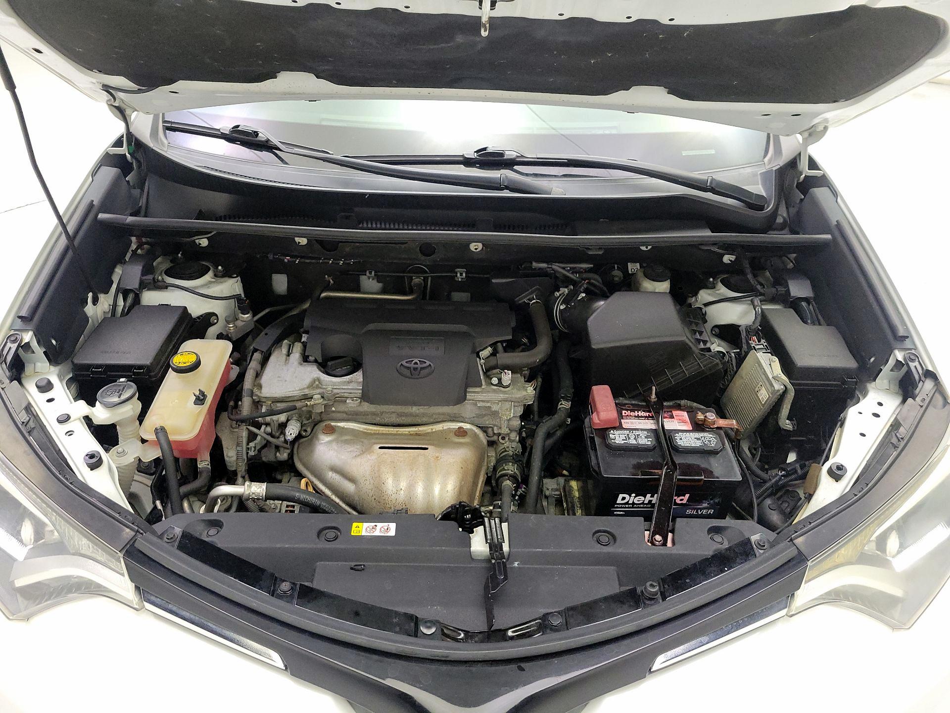 Thumbnail: 2018 Toyota RAV4 - 20