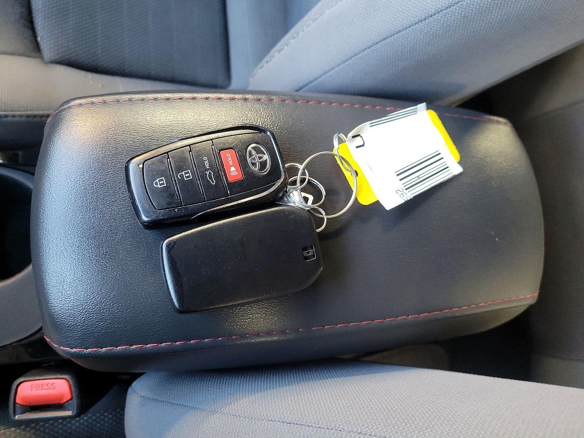 Thumbnail: 2023 Toyota Corolla - 20