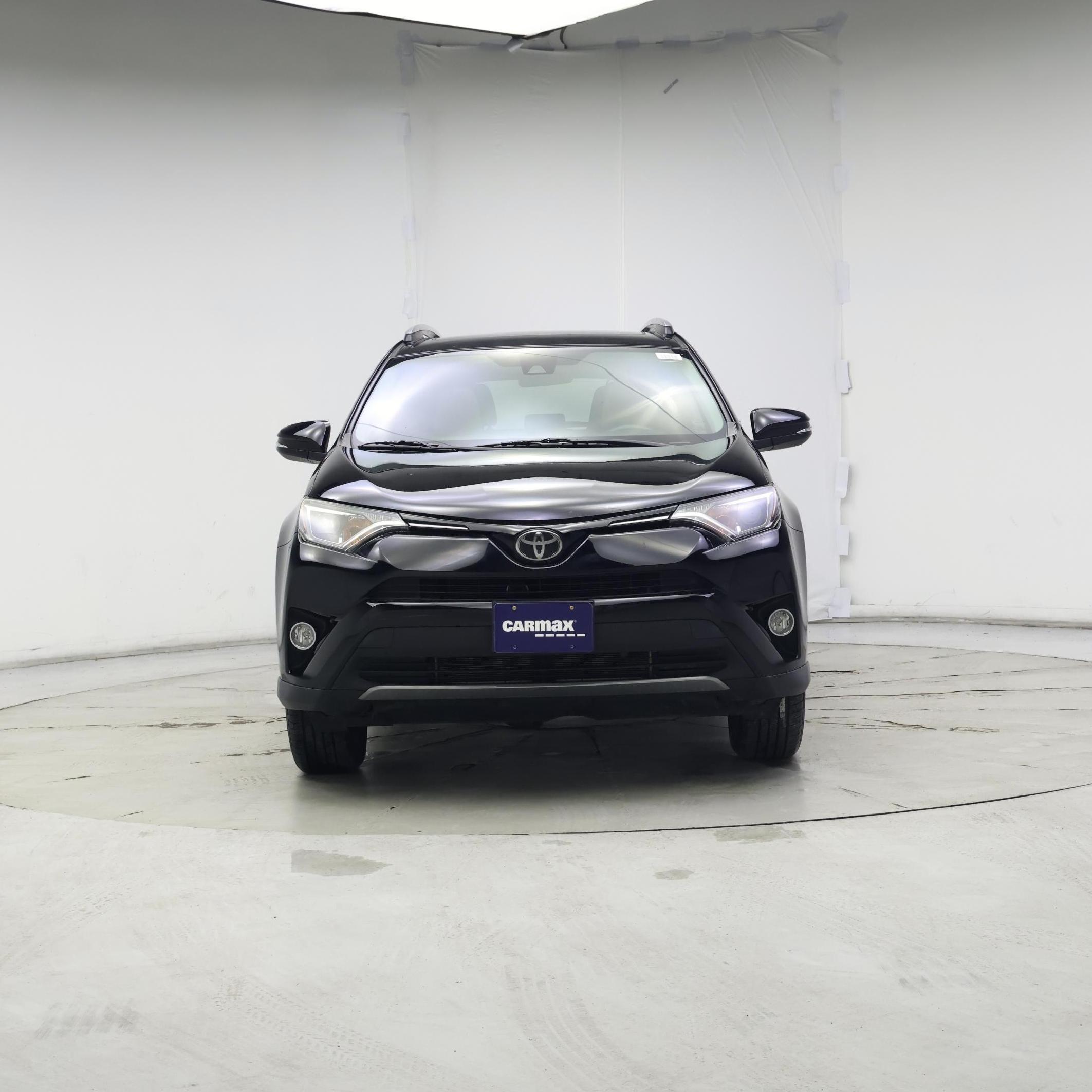 Thumbnail: 2017 Toyota RAV4 - 5