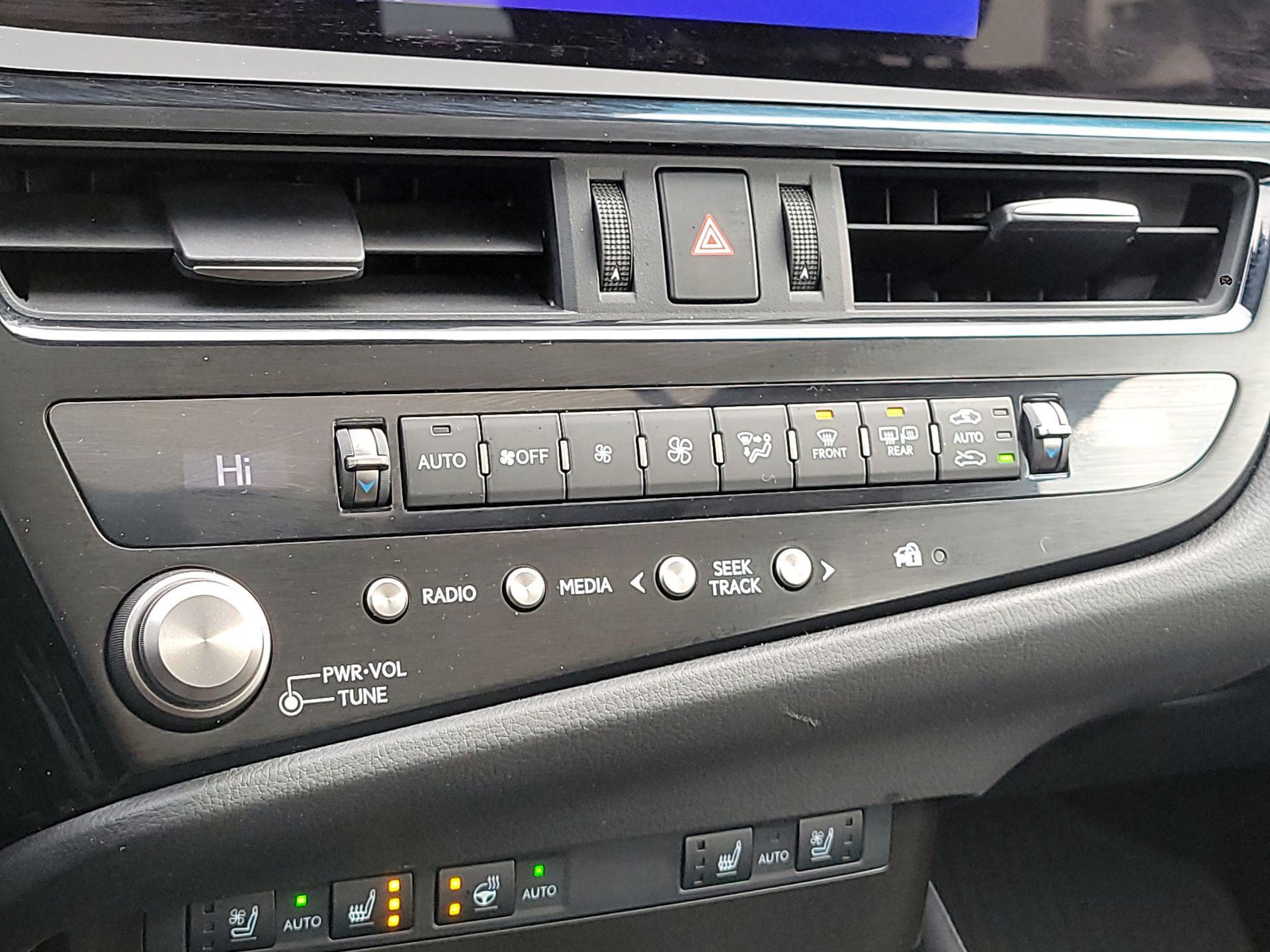 Thumbnail: 2025 Lexus ES - 14