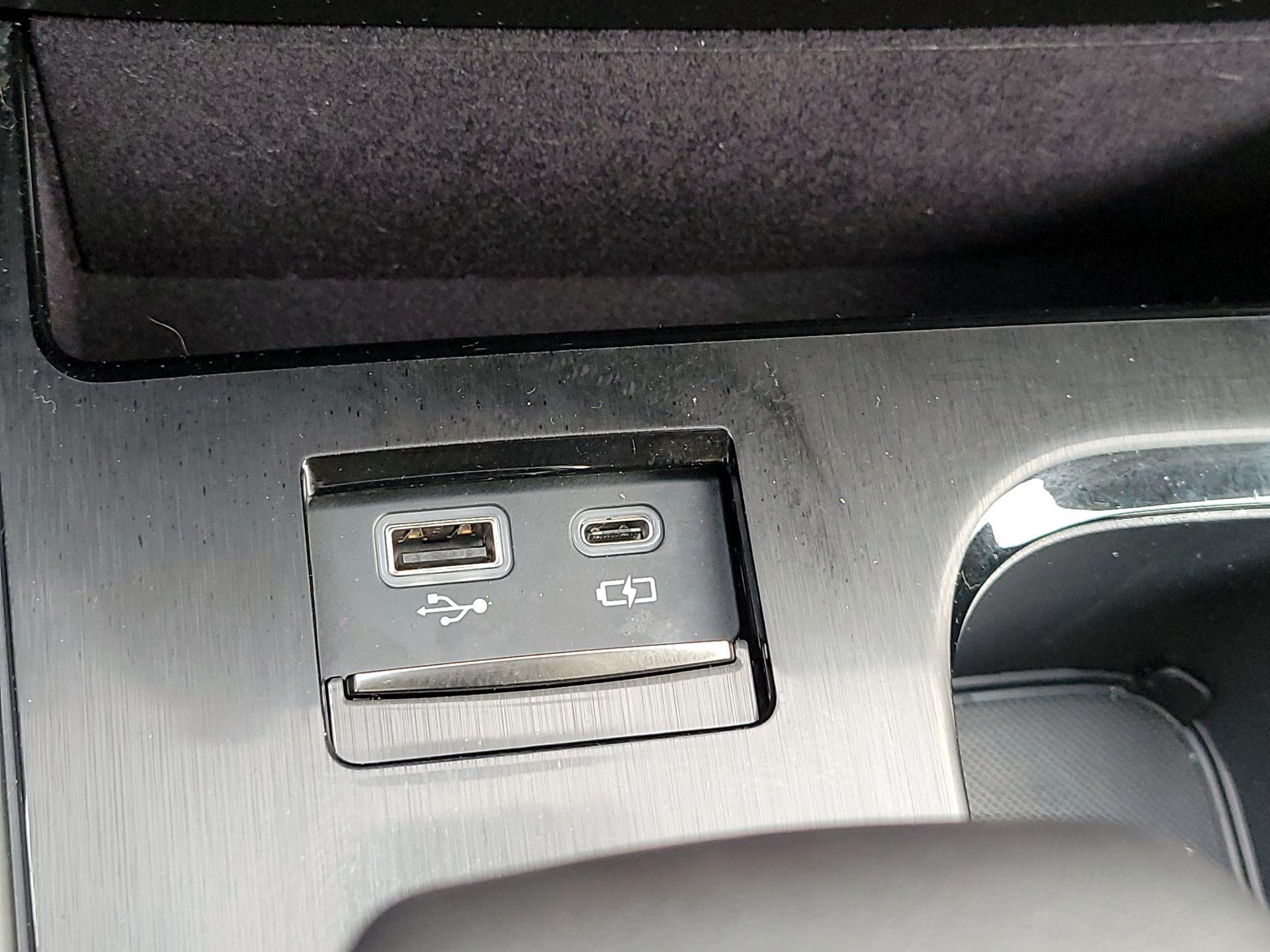 Thumbnail: 2025 Lexus ES - 16