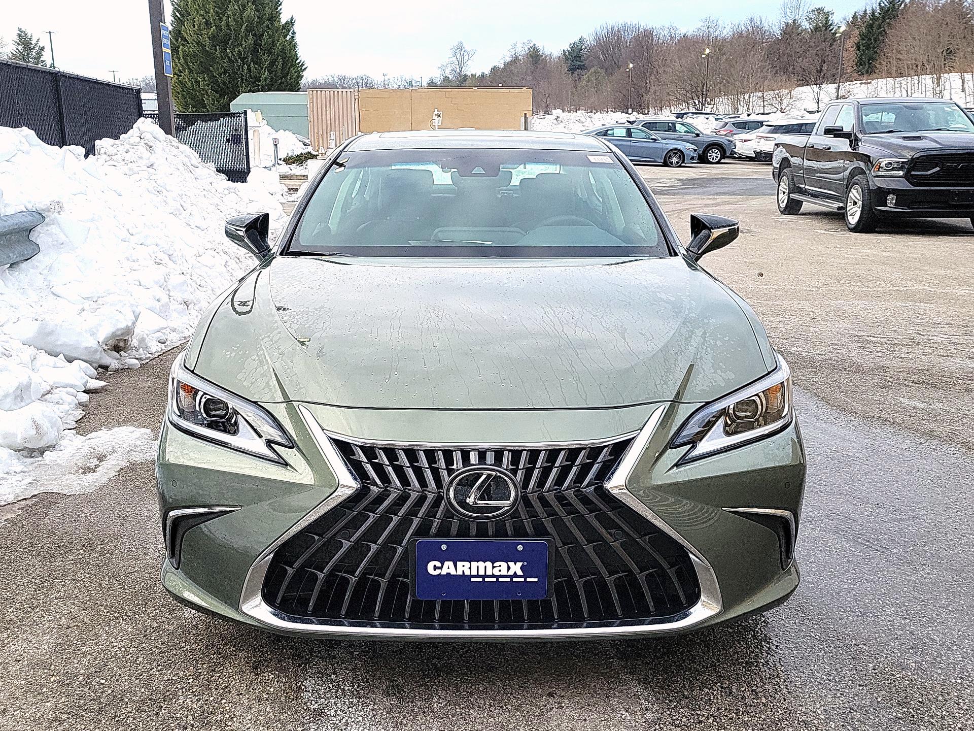 Thumbnail: 2025 Lexus ES - 2